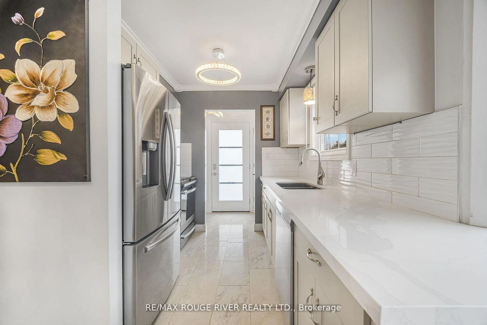 Photo 3 of 3201 Butler Place, Niagara Falls, Church's Lane — HOMEH