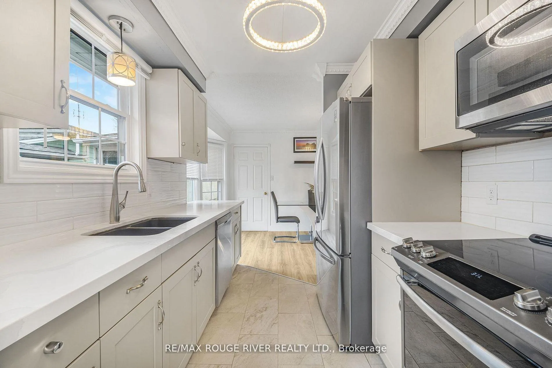 Photo 6 of 3201 Butler Place, Niagara Falls, Church's Lane — HOMEH