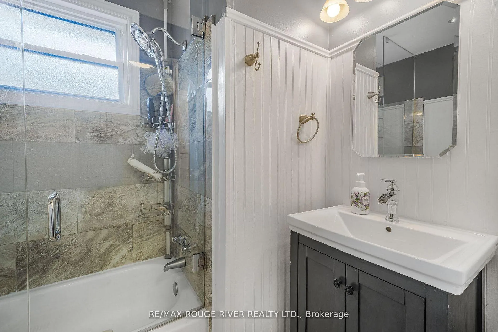 Photo 22 of 3201 Butler Place, Niagara Falls, Church's Lane — HOMEH