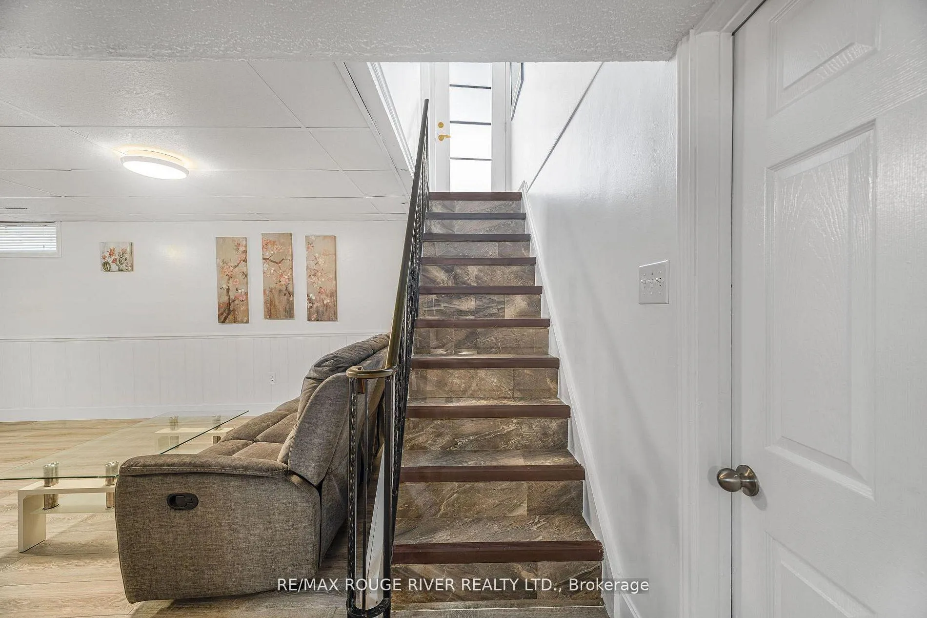 Photo 23 of 3201 Butler Place, Niagara Falls, Church's Lane — HOMEH