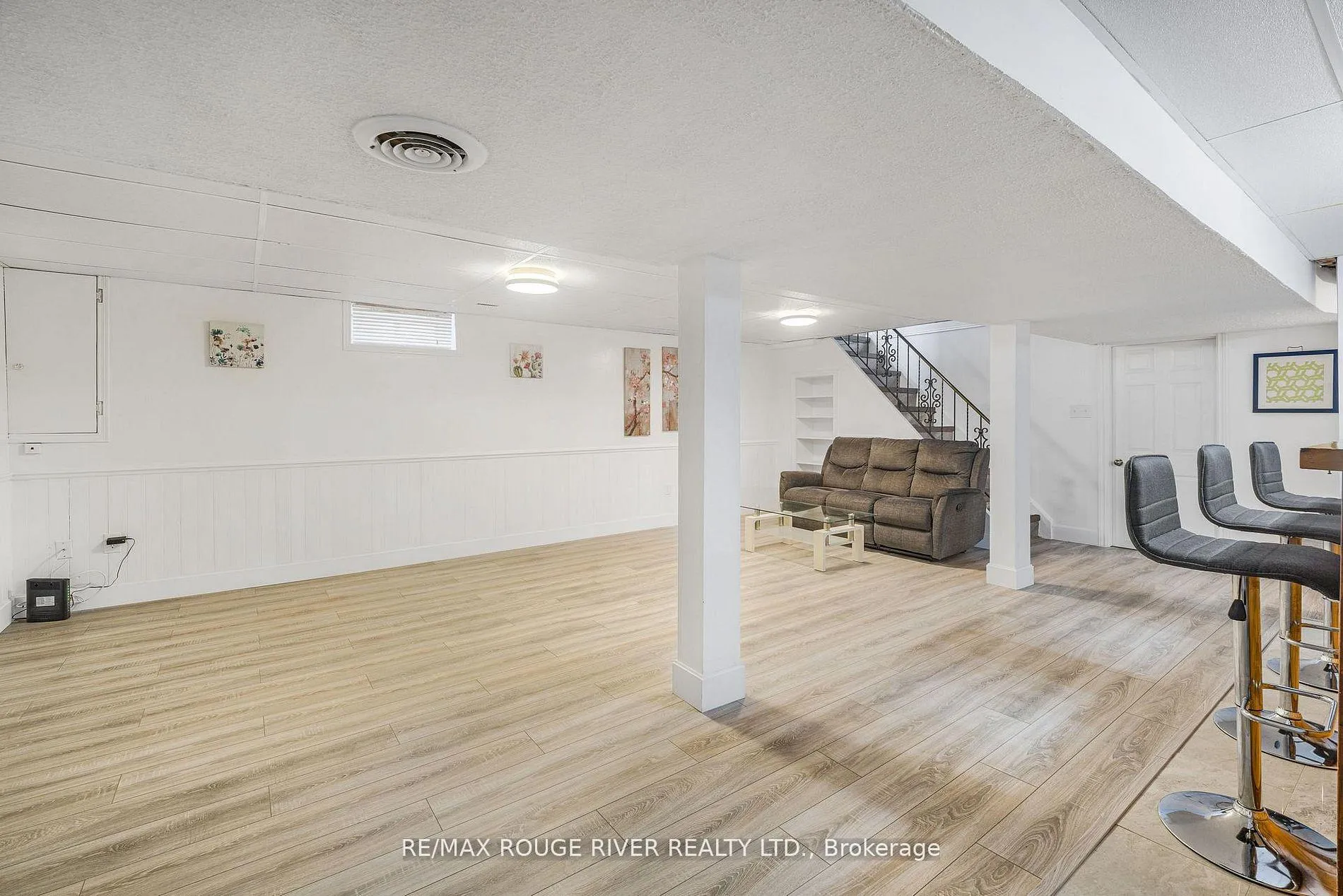 Photo 26 of 3201 Butler Place, Niagara Falls, Church's Lane — HOMEH
