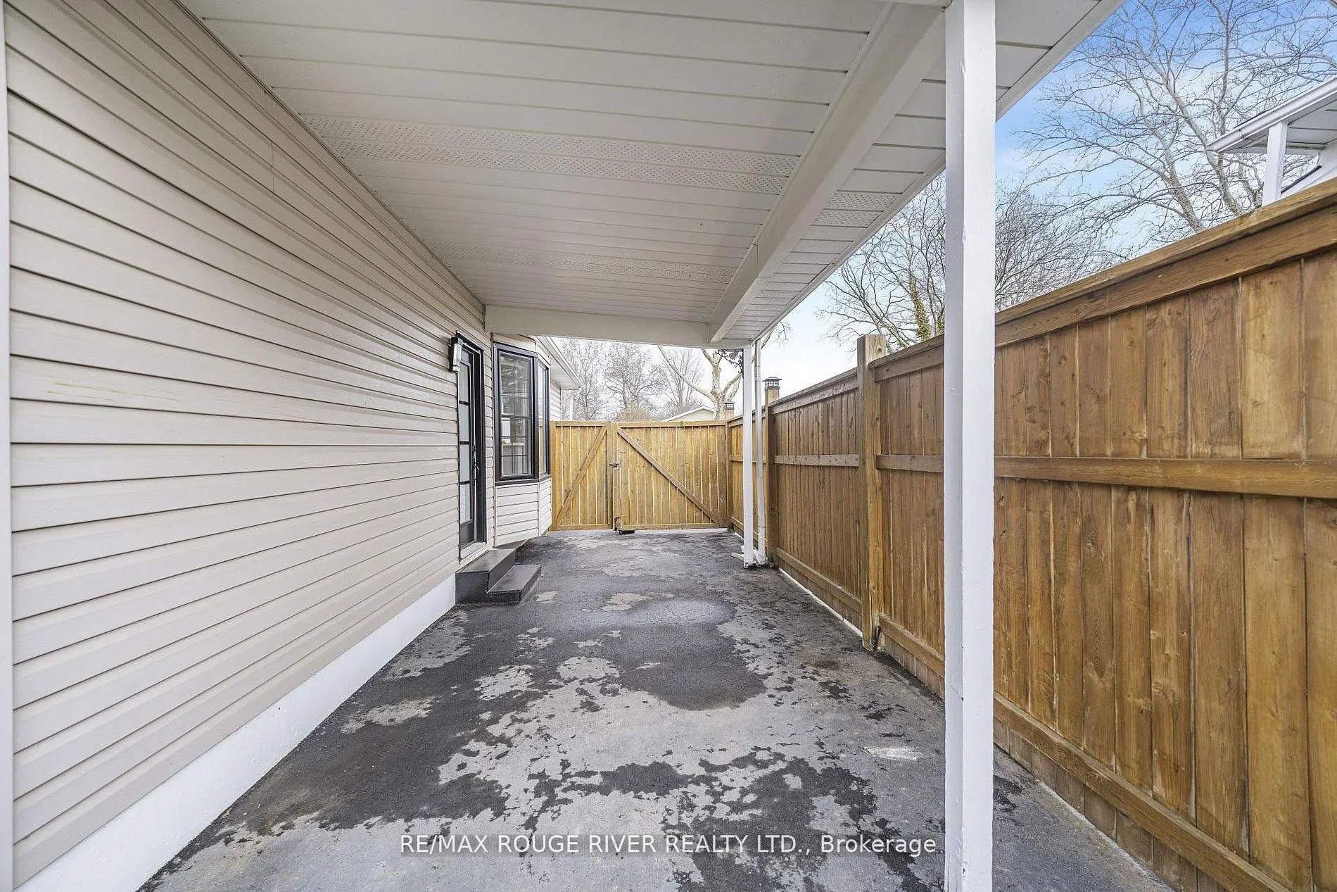 Photo 30 of 3201 Butler Place, Niagara Falls, Church's Lane — HOMEH