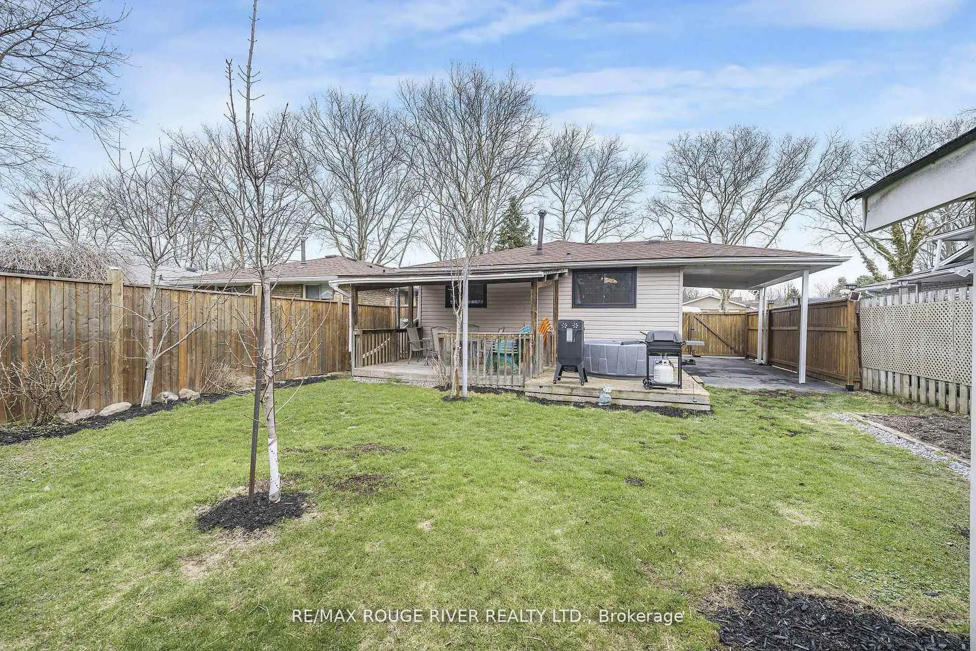 Photo 32 of 3201 Butler Place, Niagara Falls, Church's Lane — HOMEH
