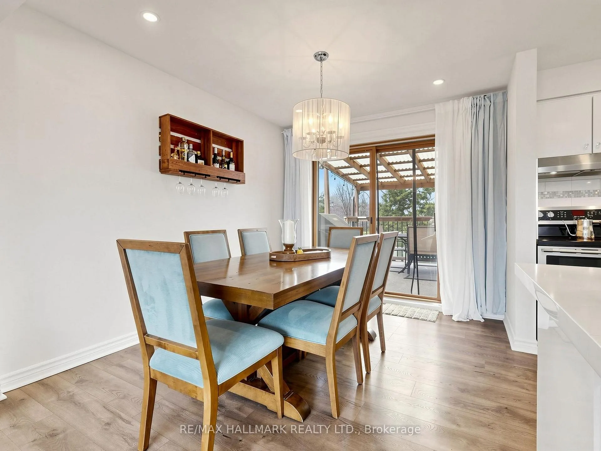Photo 13 of 374 Hillcroft Street, Oshawa, O'Neill — HOMEH