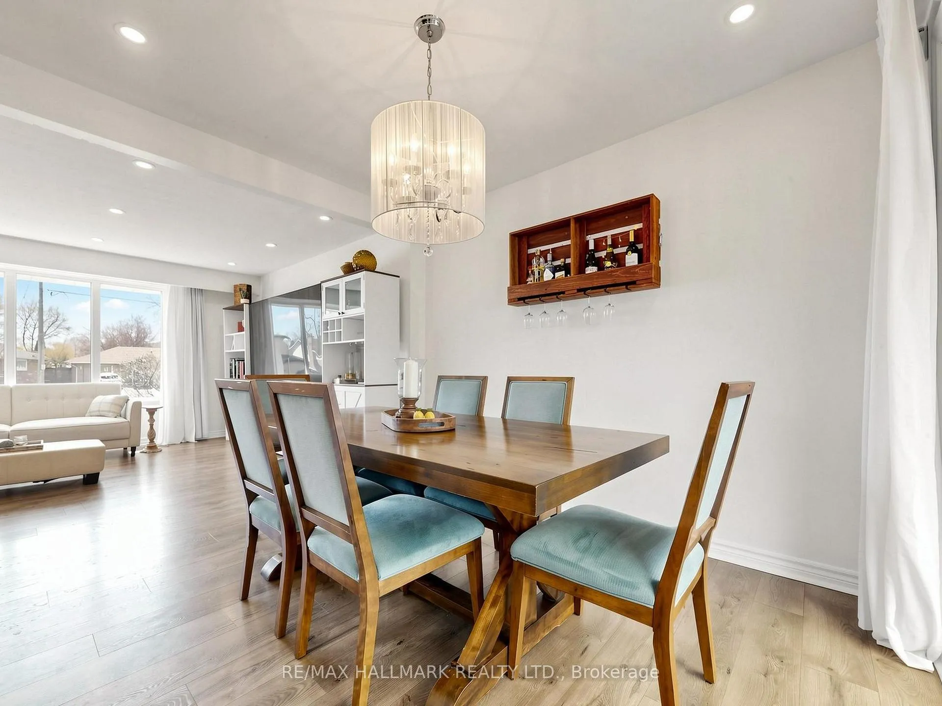 Photo 14 of 374 Hillcroft Street, Oshawa, O'Neill — HOMEH