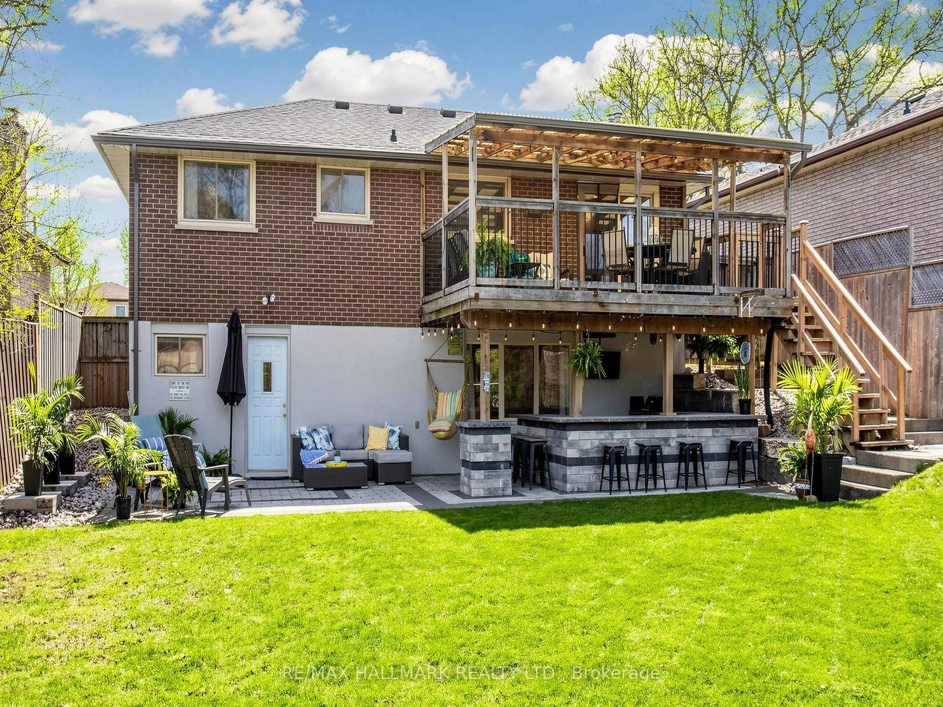 Photo 30 of 374 Hillcroft Street, Oshawa, O'Neill — HOMEH