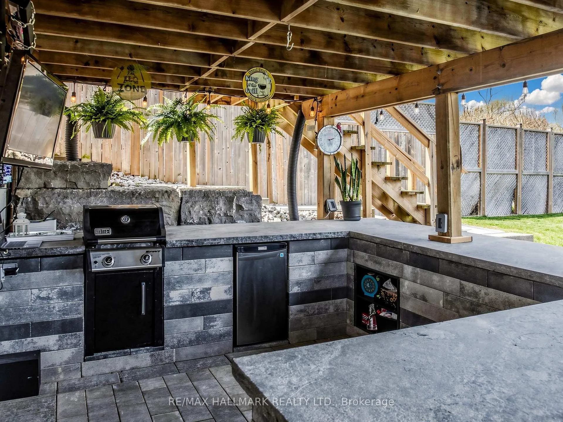 Photo 37 of 374 Hillcroft Street, Oshawa, O'Neill — HOMEH