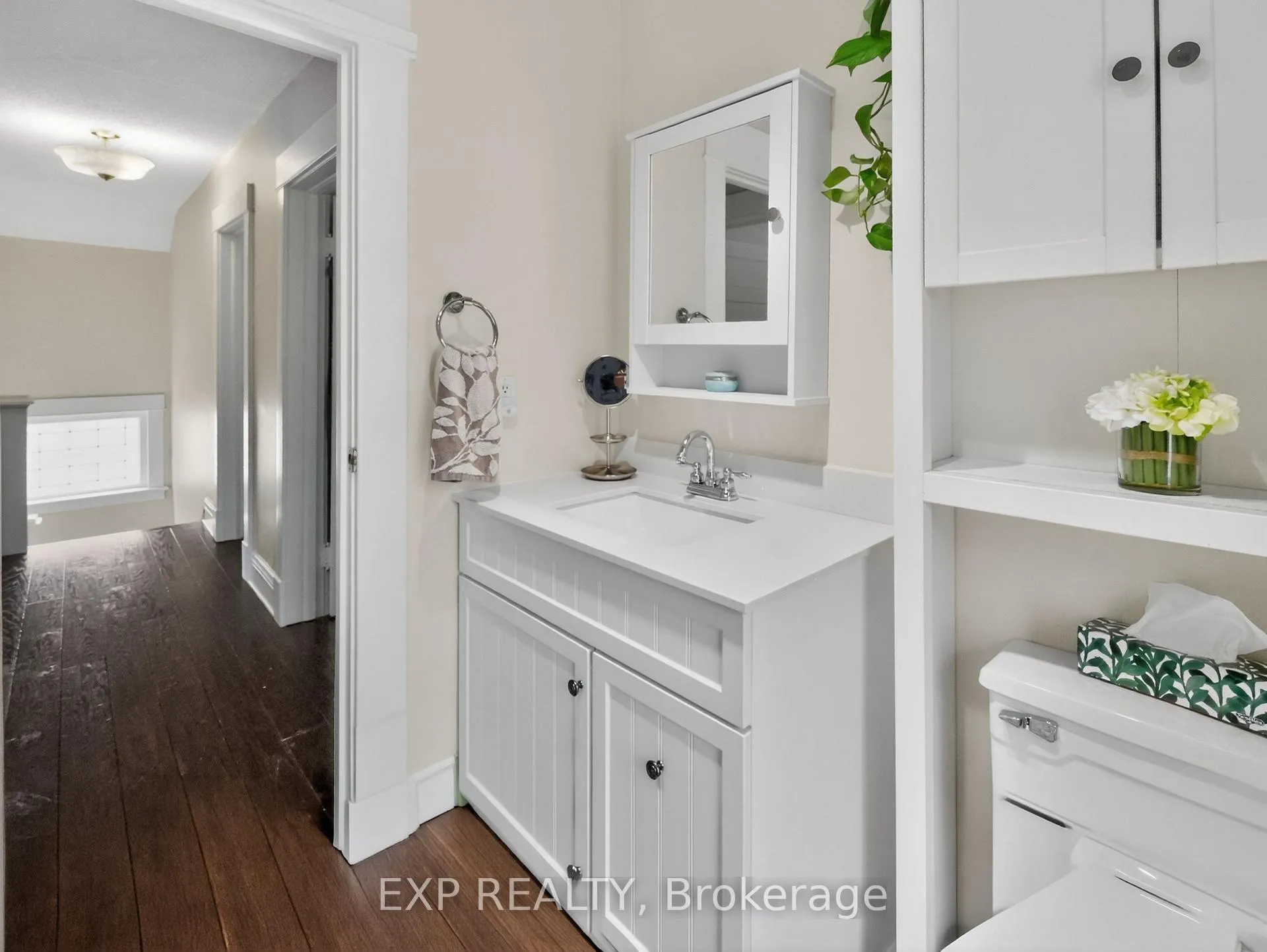 Photo 17 of 6328 Gore Street, Niagara Falls, Stamford — HOMEH