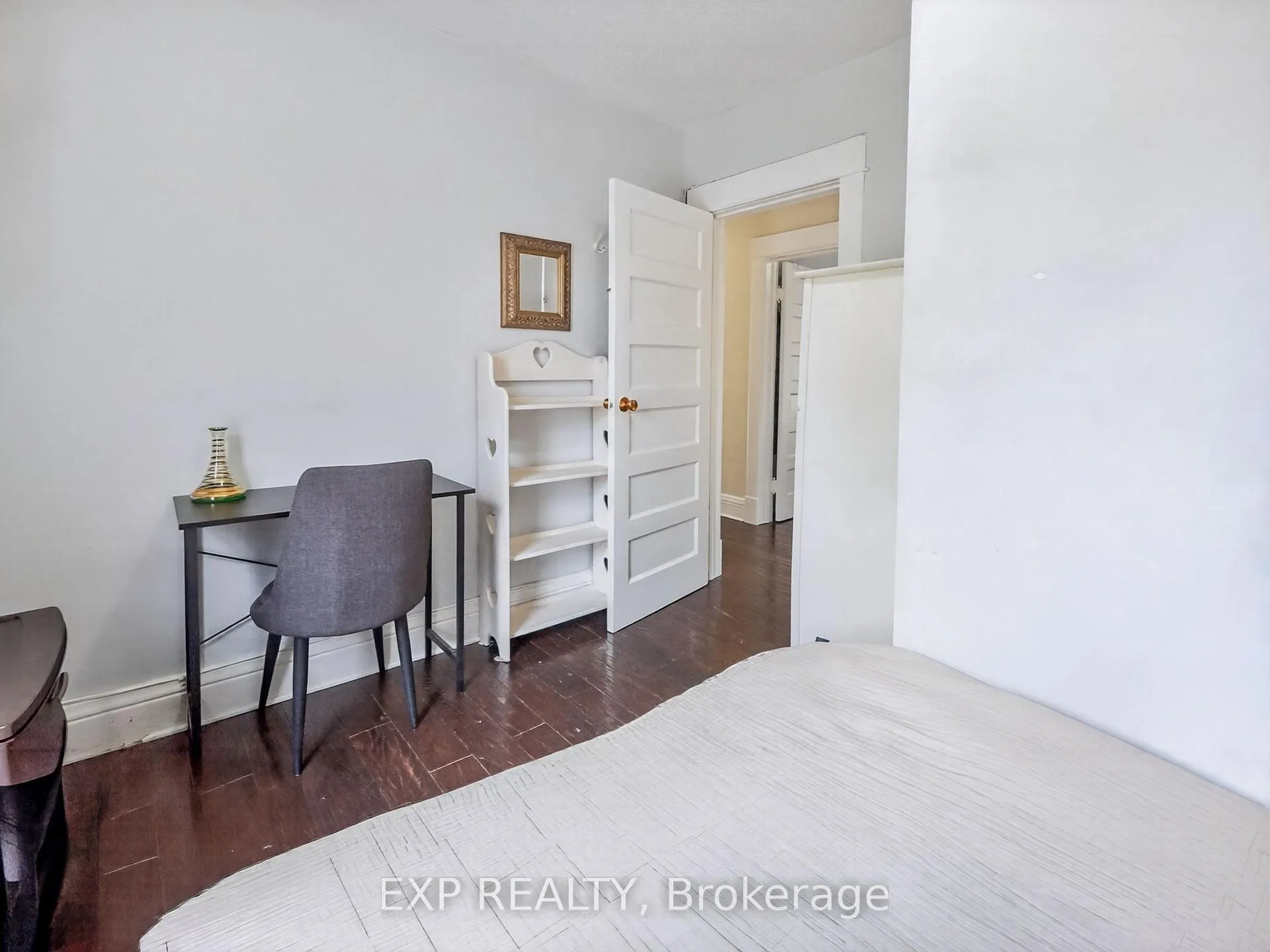 Photo 19 of 6328 Gore Street, Niagara Falls, Stamford — HOMEH