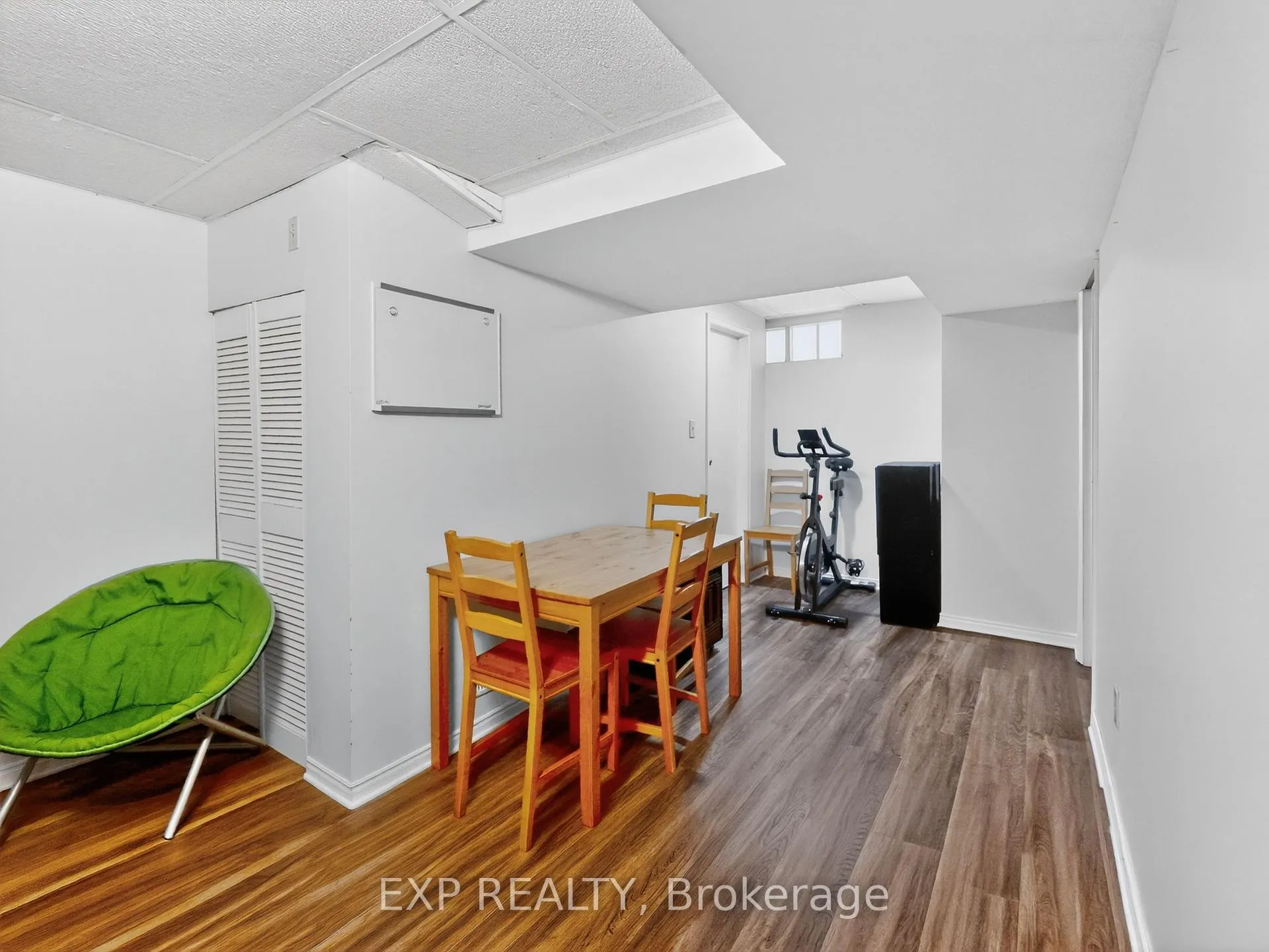 Photo 30 of 6328 Gore Street, Niagara Falls, Stamford — HOMEH