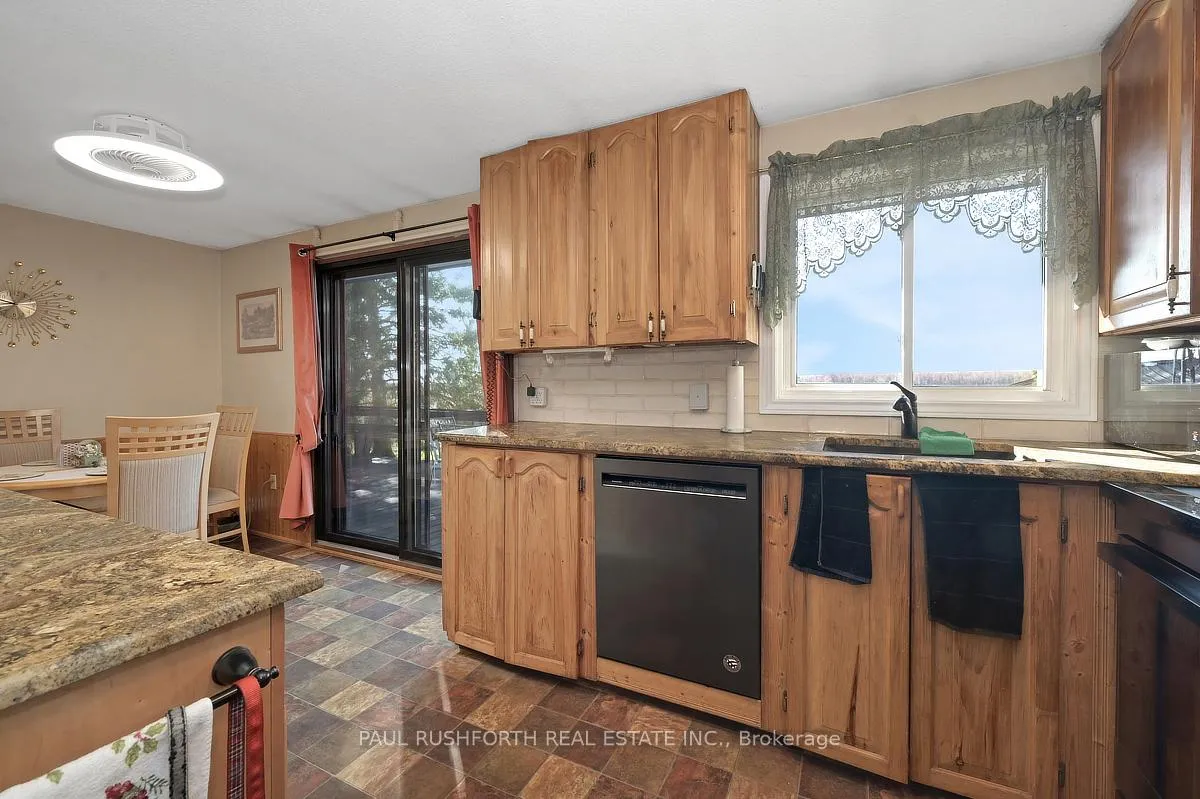 Photo 9 of 10476 Ronson Road, North Dundas, North Dundas (Mountain) Twp — HOMEH
