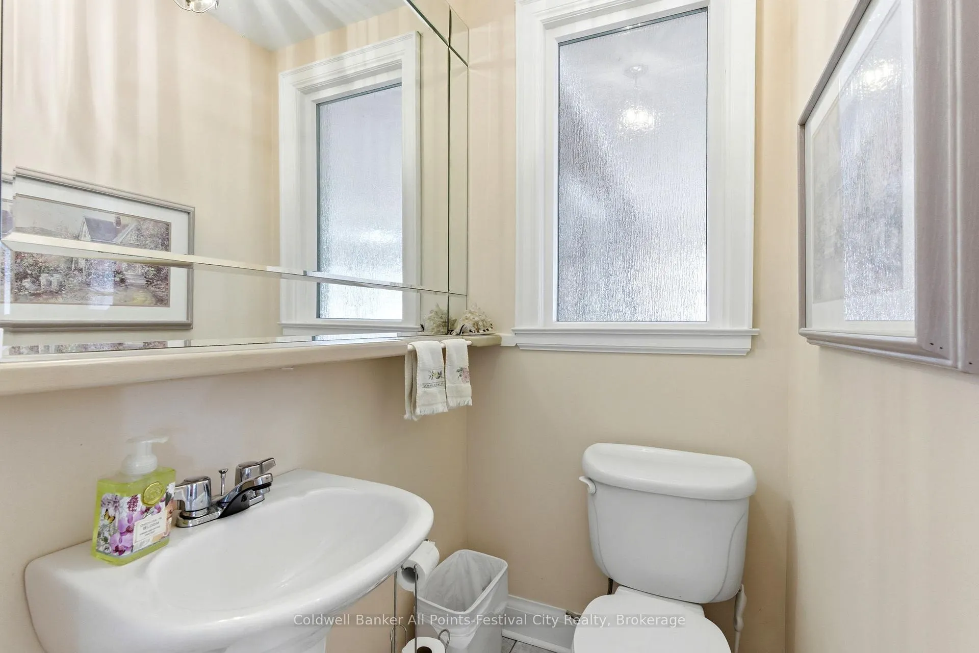 Photo 24 of 101 Waterloo Street N, Goderich, Goderich (Town) — HOMEH