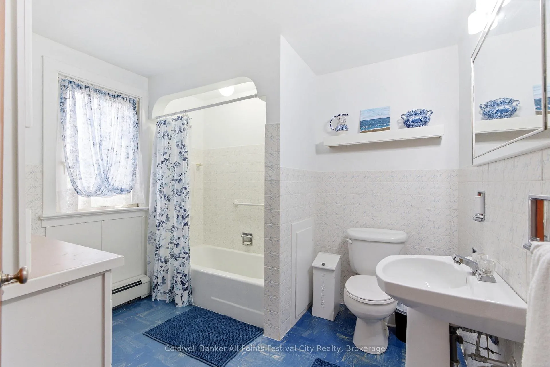 Photo 29 of 101 Waterloo Street N, Goderich, Goderich (Town) — HOMEH