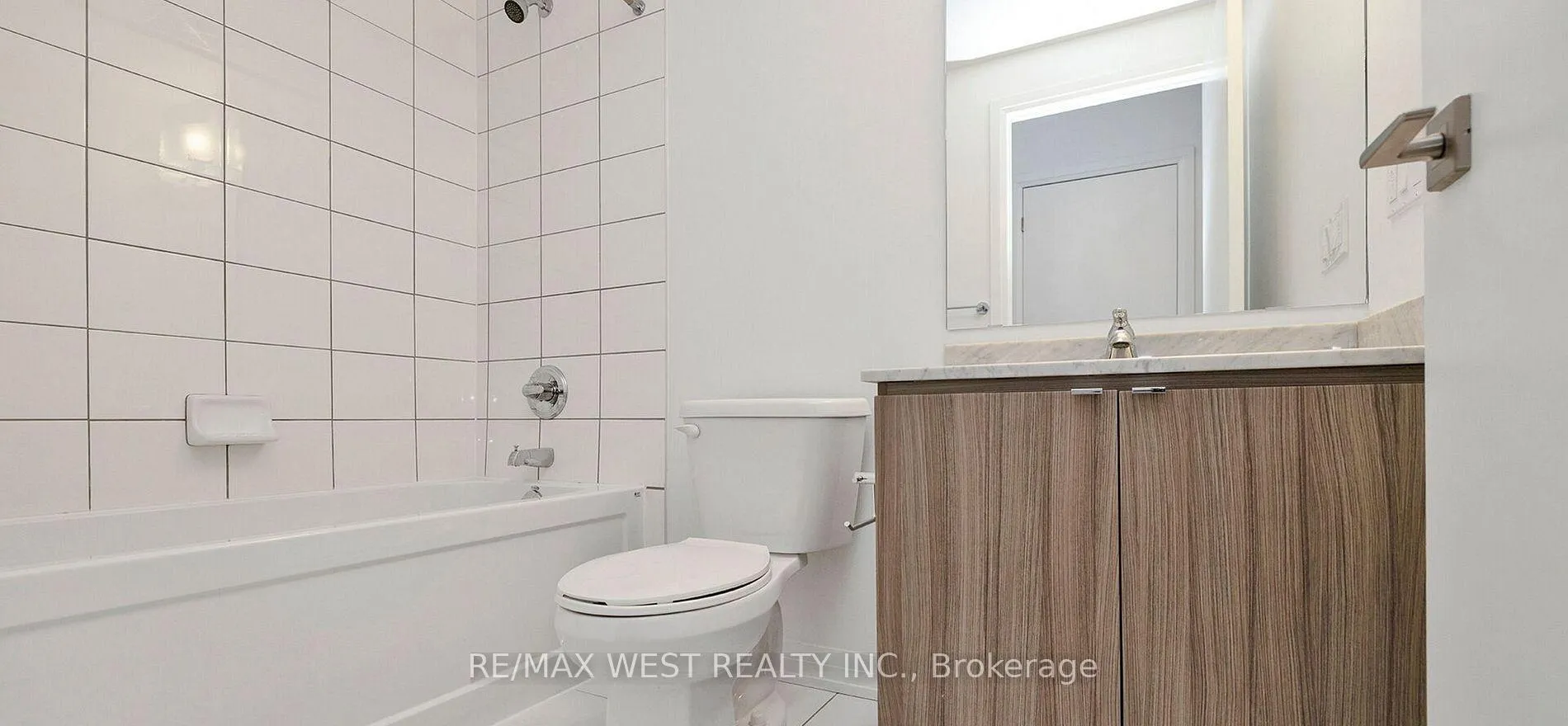 Photo 15 of Unit 201, 408 Browns Line, Etobicoke, Alderwood — HOMEH