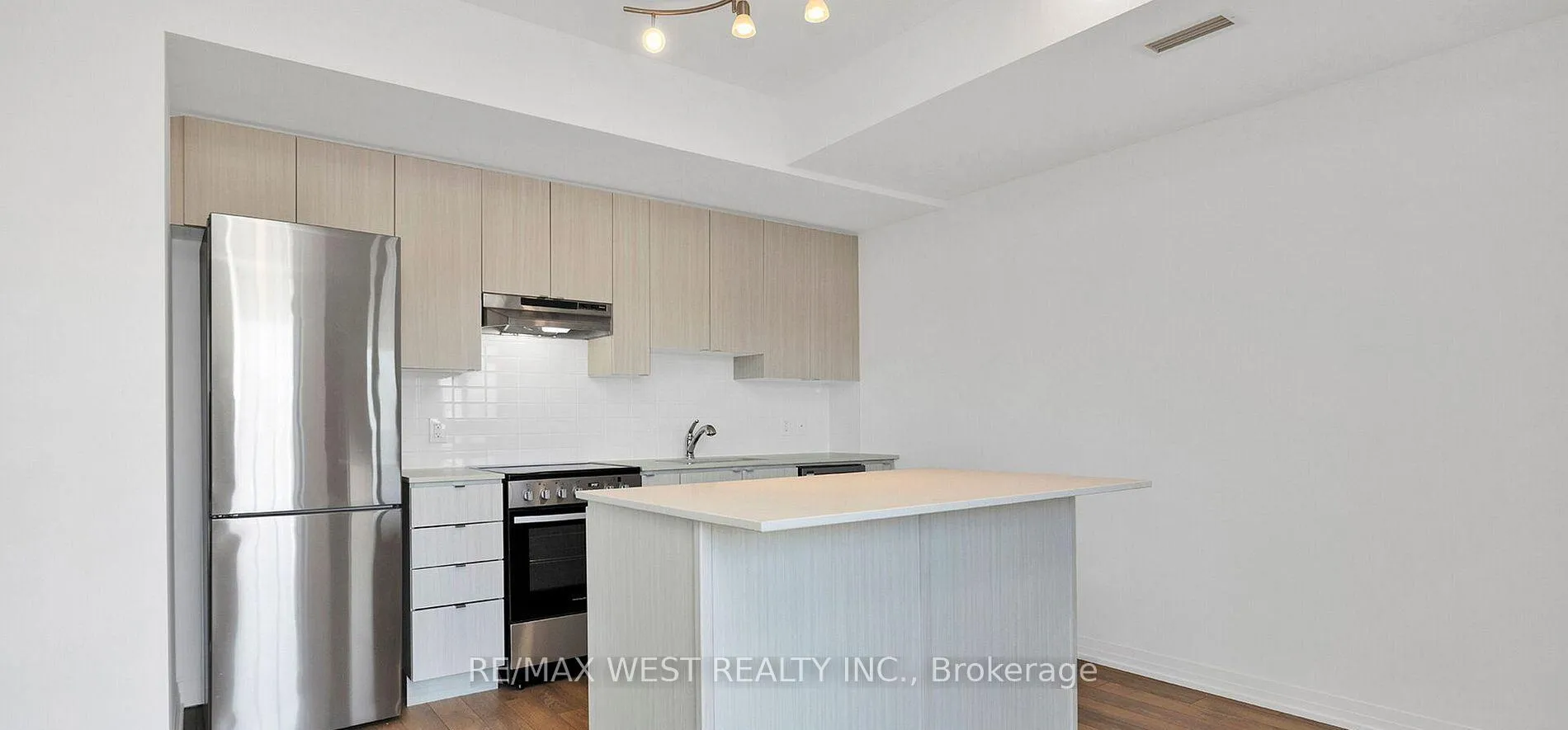 Photo 26 of Unit 201, 408 Browns Line, Etobicoke, Alderwood — HOMEH