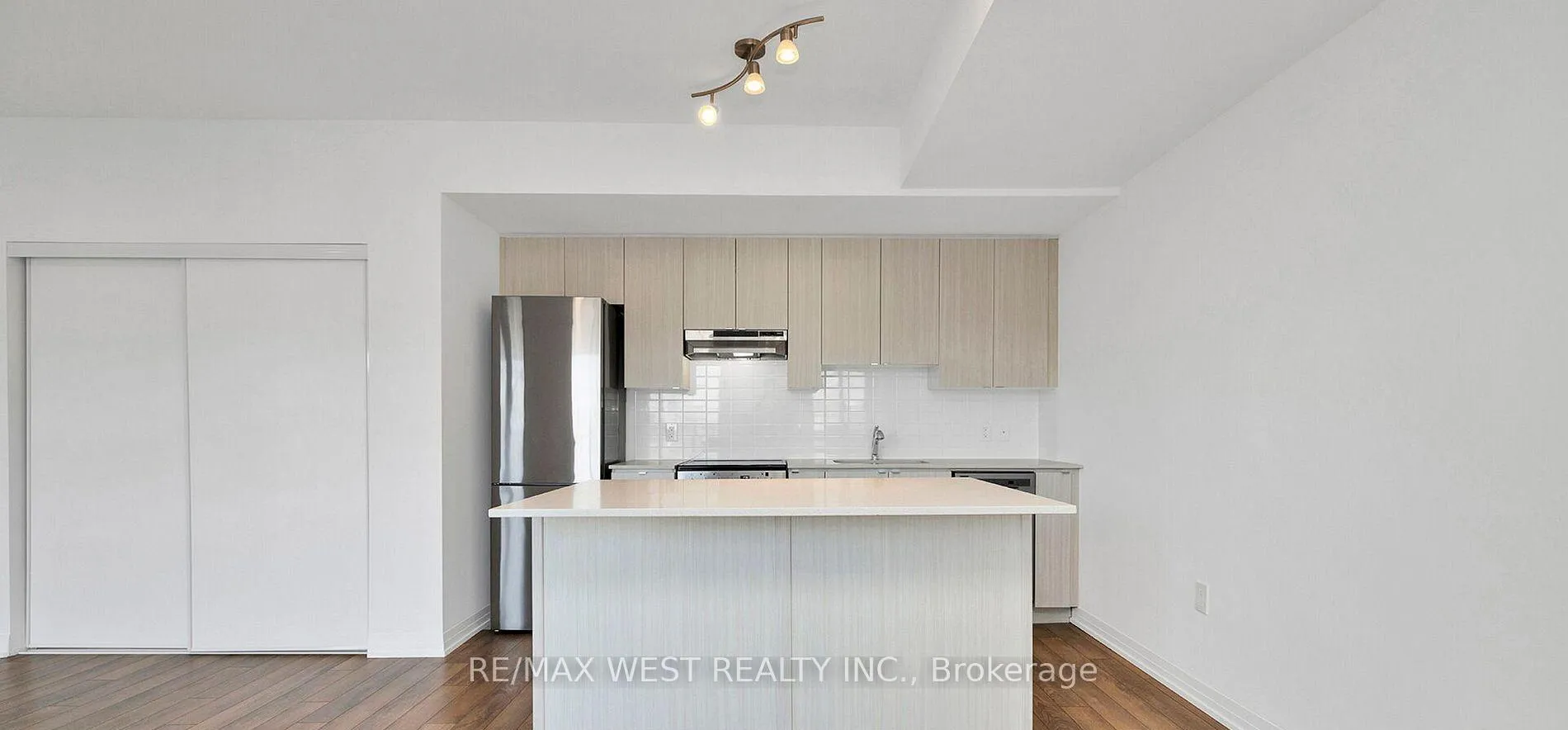 Photo 27 of Unit 201, 408 Browns Line, Etobicoke, Alderwood — HOMEH