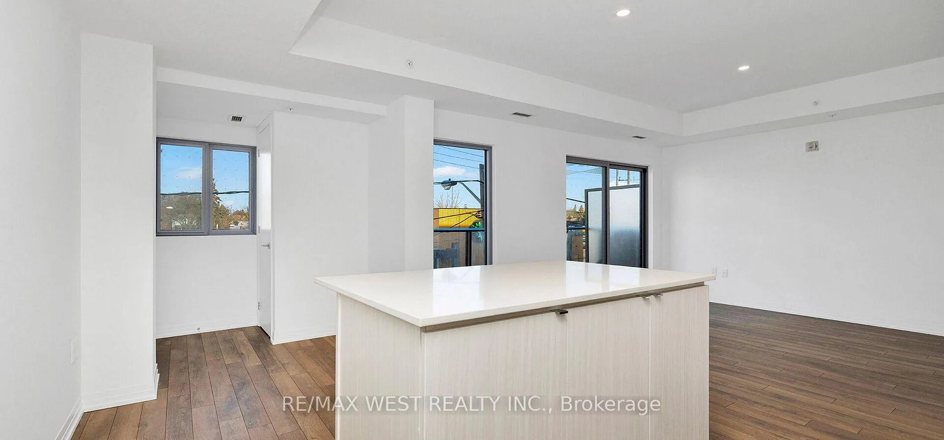 Photo 30 of Unit 201, 408 Browns Line, Etobicoke, Alderwood — HOMEH