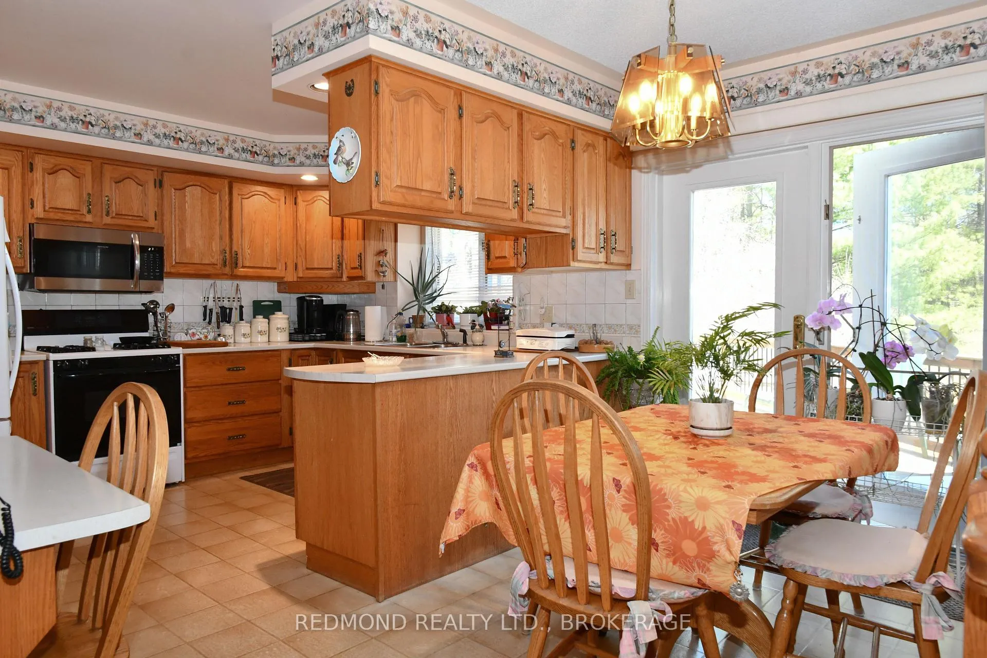 Photo 7 of 207 Jean Drive, Gananoque — HOMEH