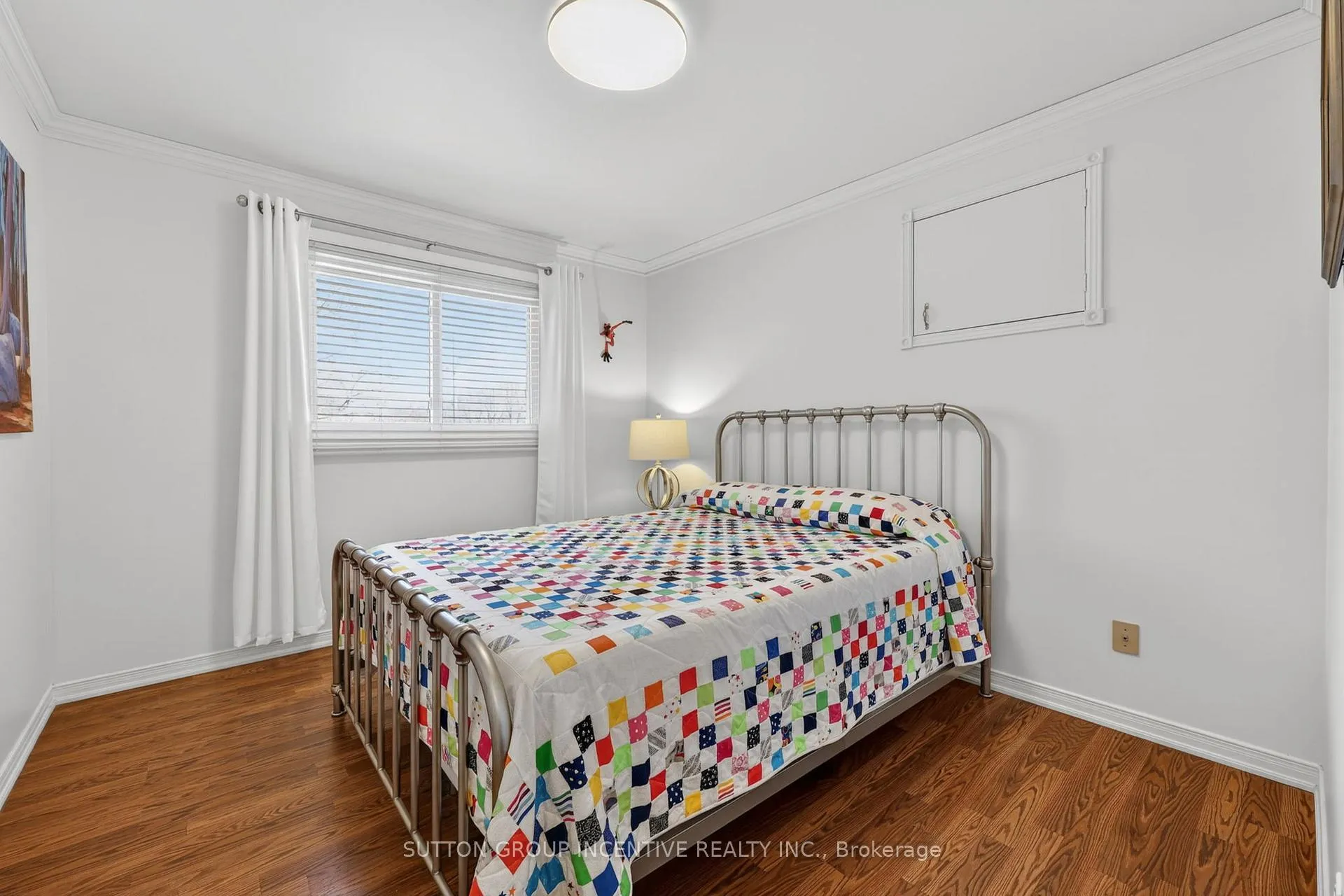 Photo 15 of 10 Archer Crescent, Springwater, Elmvale — HOMEH