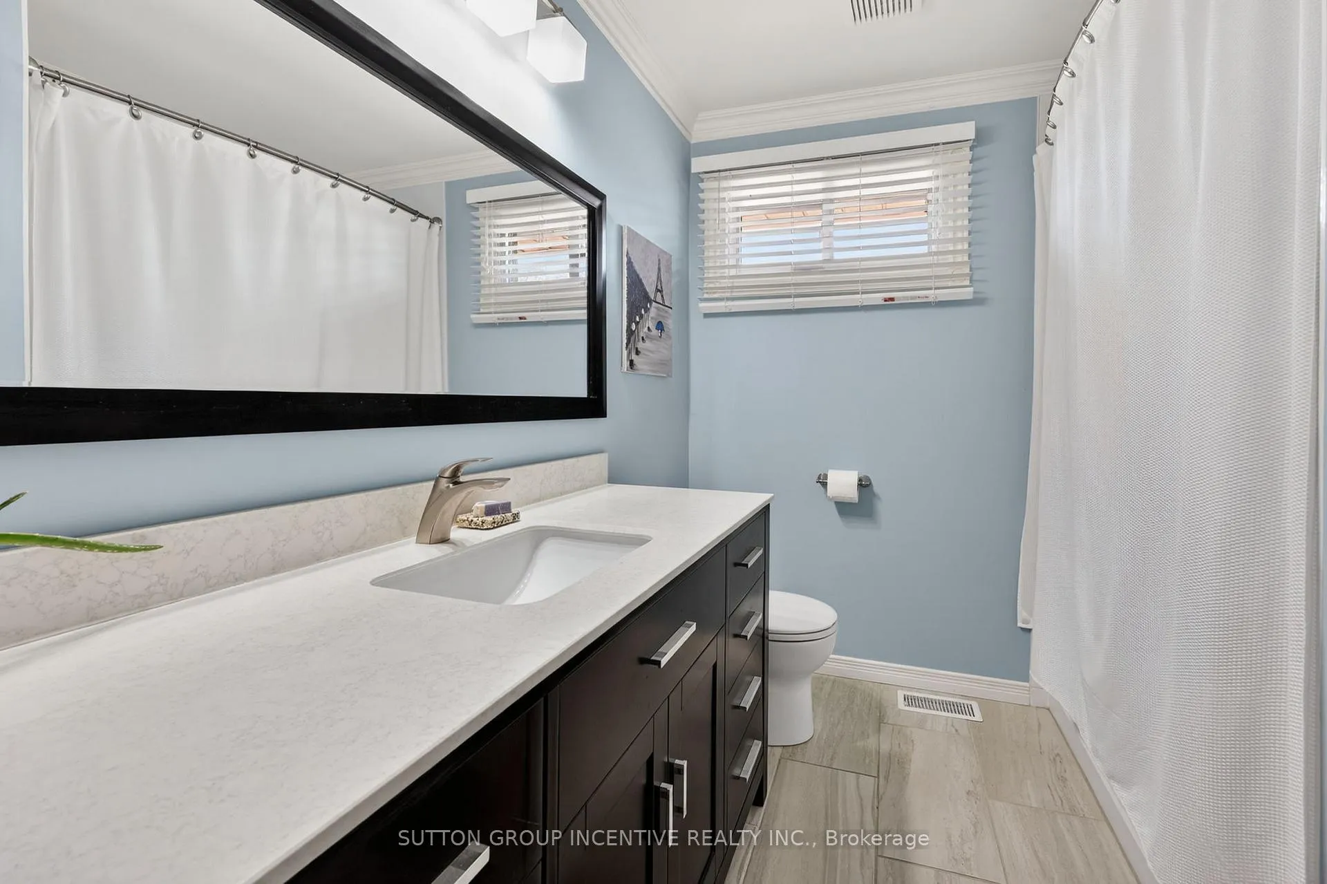 Photo 16 of 10 Archer Crescent, Springwater, Elmvale — HOMEH