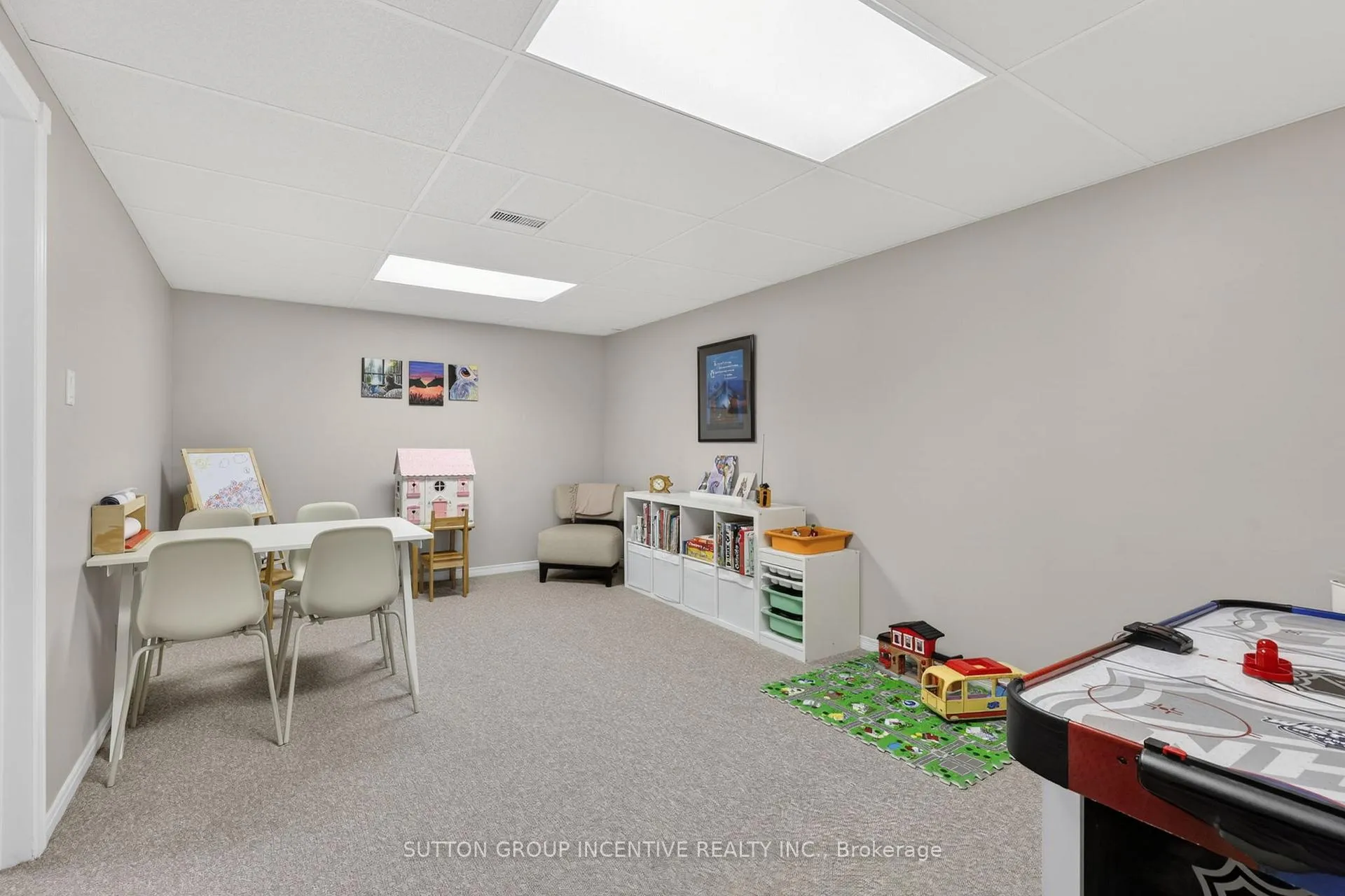 Photo 22 of 10 Archer Crescent, Springwater, Elmvale — HOMEH