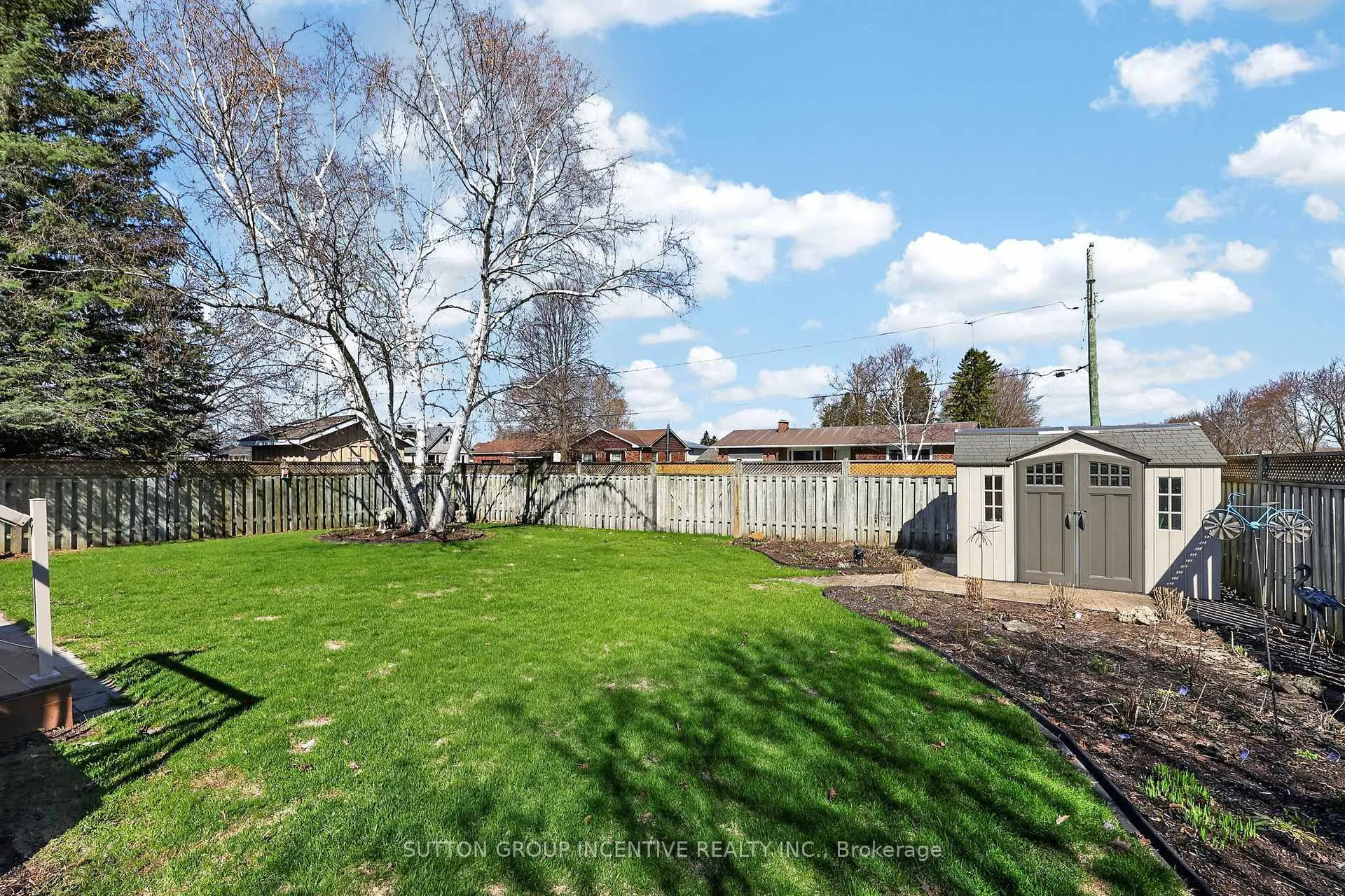 Photo 29 of 10 Archer Crescent, Springwater, Elmvale — HOMEH