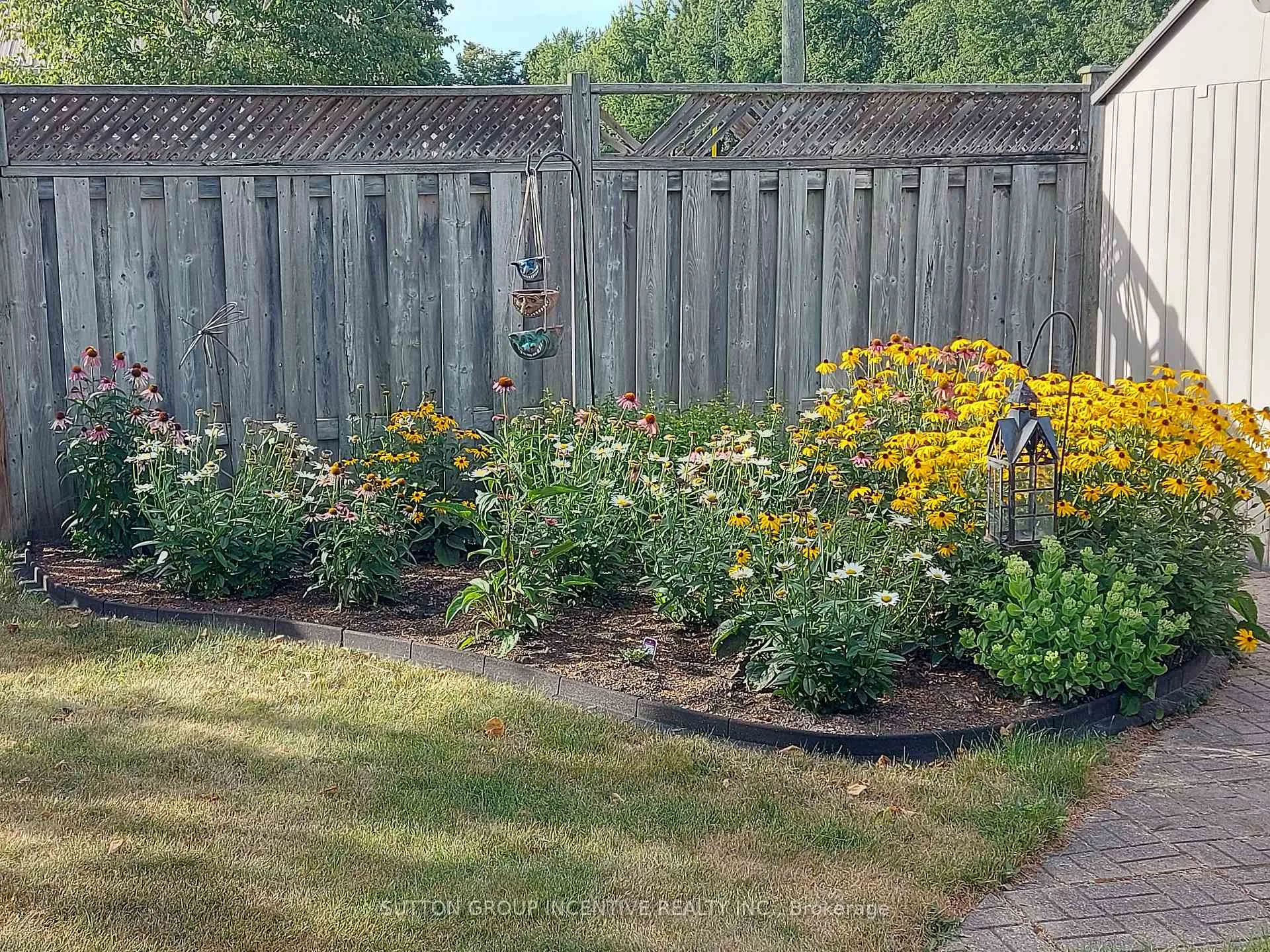Photo 33 of 10 Archer Crescent, Springwater, Elmvale — HOMEH