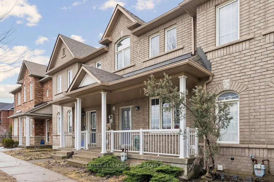 Photo 2 of 1981 Bur Oak Avenue, Markham, Greensborough — HOMEH