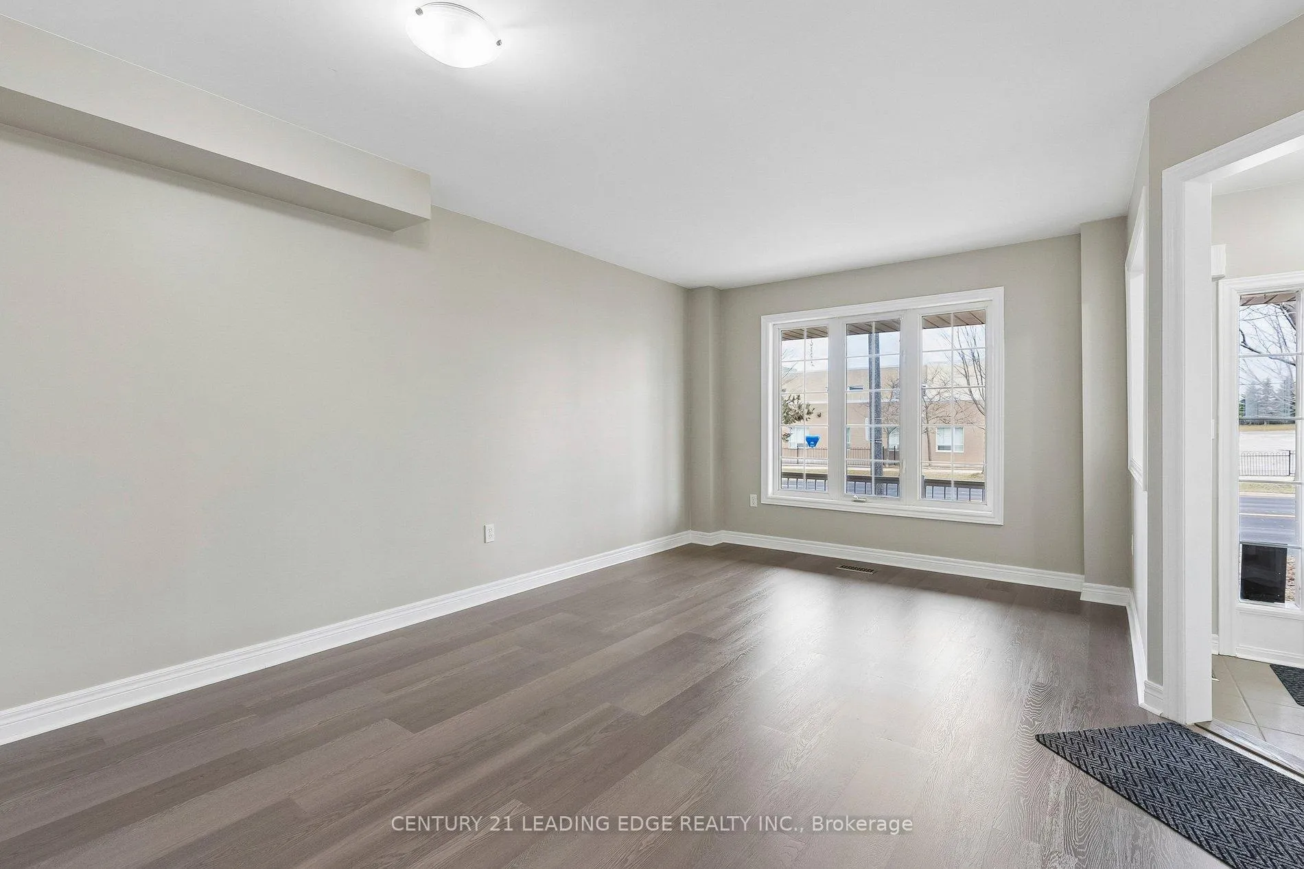 Photo 6 of 1981 Bur Oak Avenue, Markham, Greensborough — HOMEH