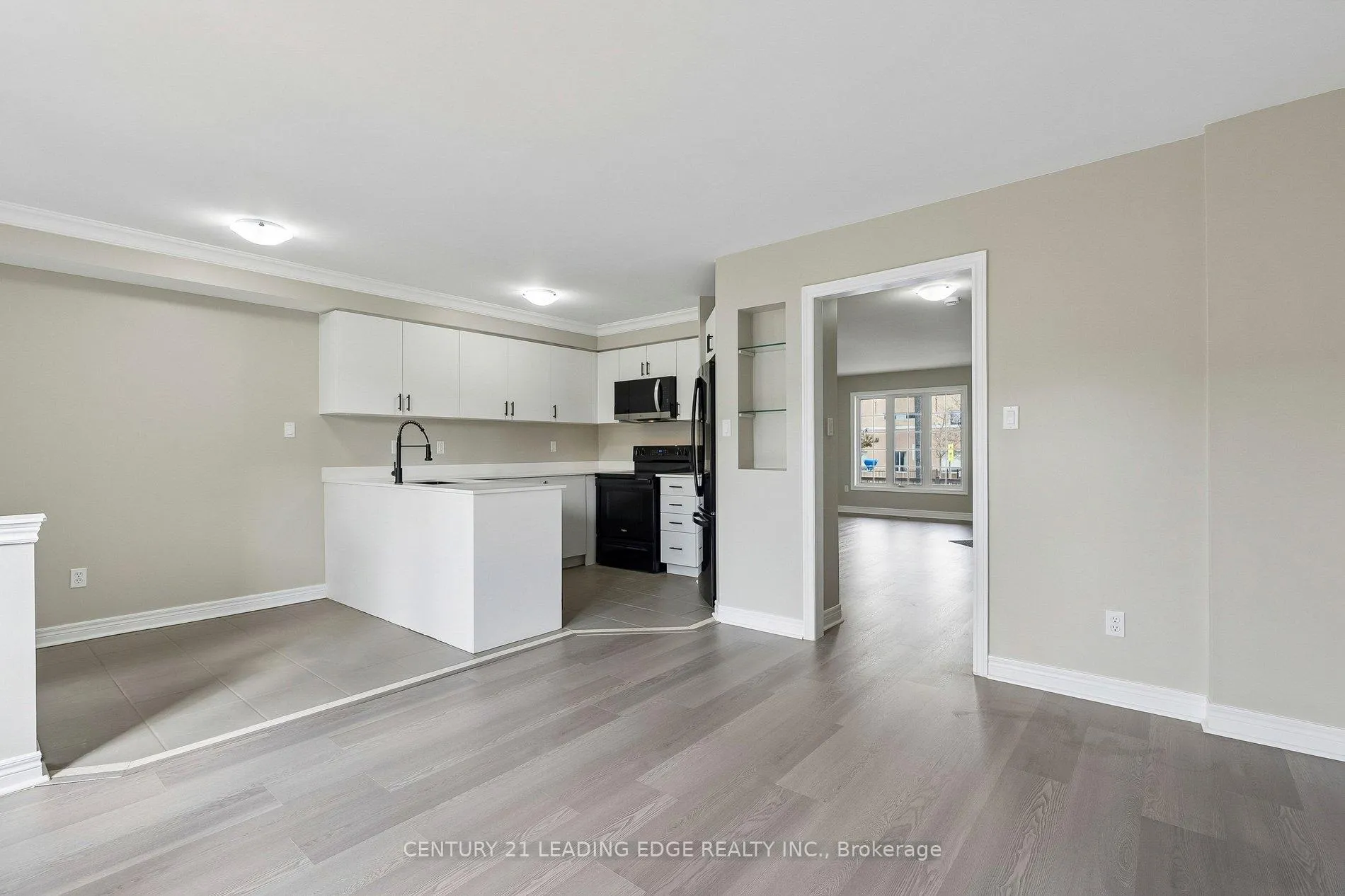 Photo 8 of 1981 Bur Oak Avenue, Markham, Greensborough — HOMEH