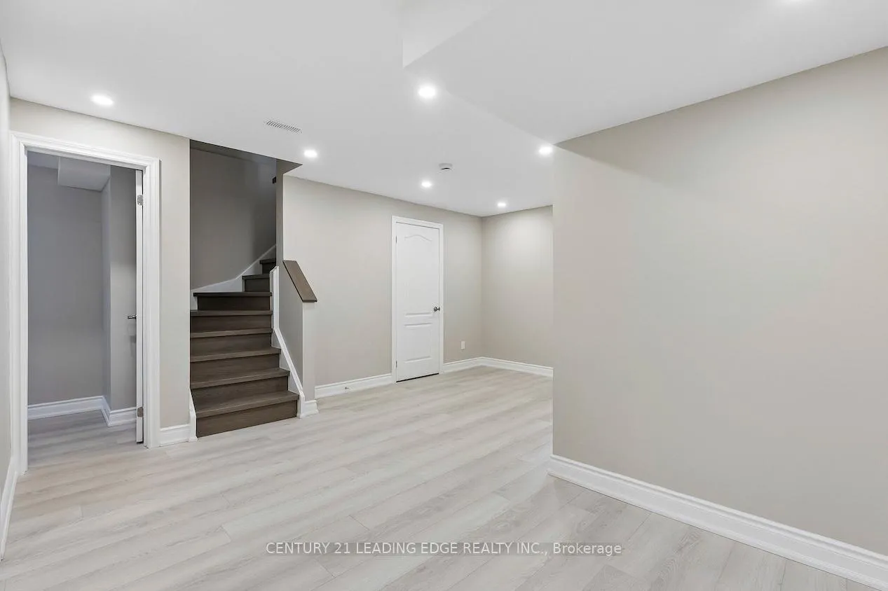 Photo 20 of 1981 Bur Oak Avenue, Markham, Greensborough — HOMEH