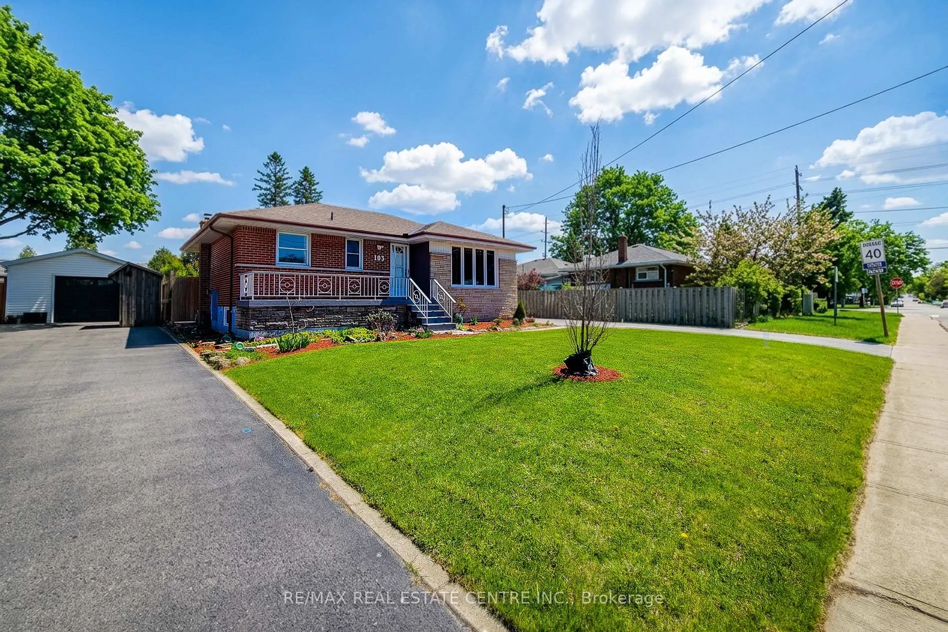 Photo 2 of 103 East 45th Street, Hamilton, Sunninghill — HOMEH