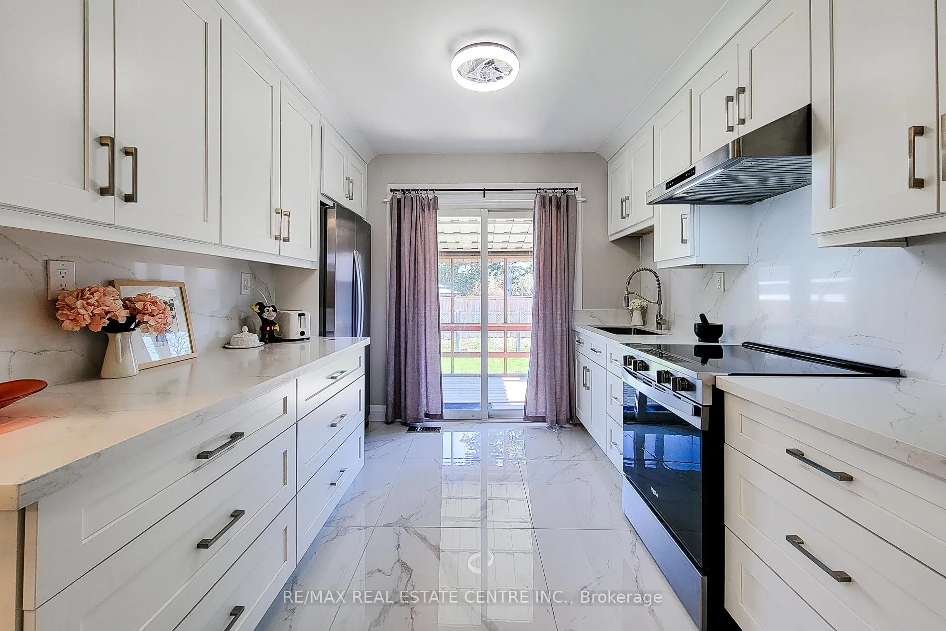 Photo 14 of 103 East 45th Street, Hamilton, Sunninghill — HOMEH