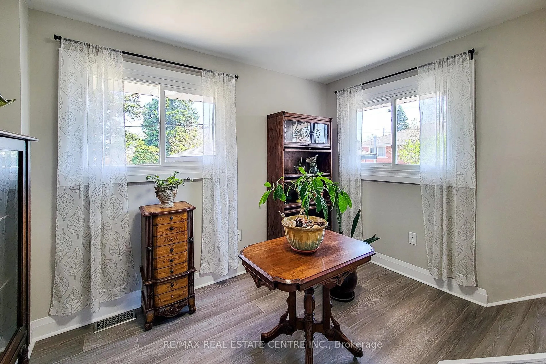 Photo 29 of 103 East 45th Street, Hamilton, Sunninghill — HOMEH