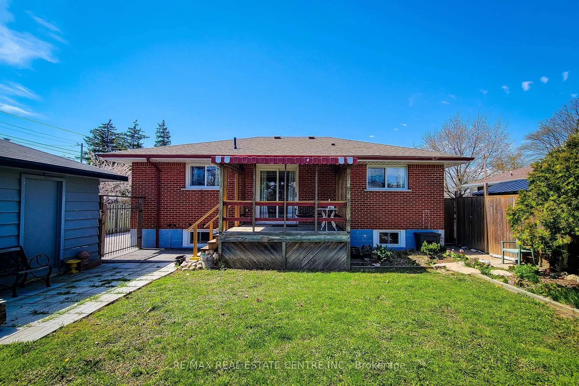 Photo 45 of 103 East 45th Street, Hamilton, Sunninghill — HOMEH