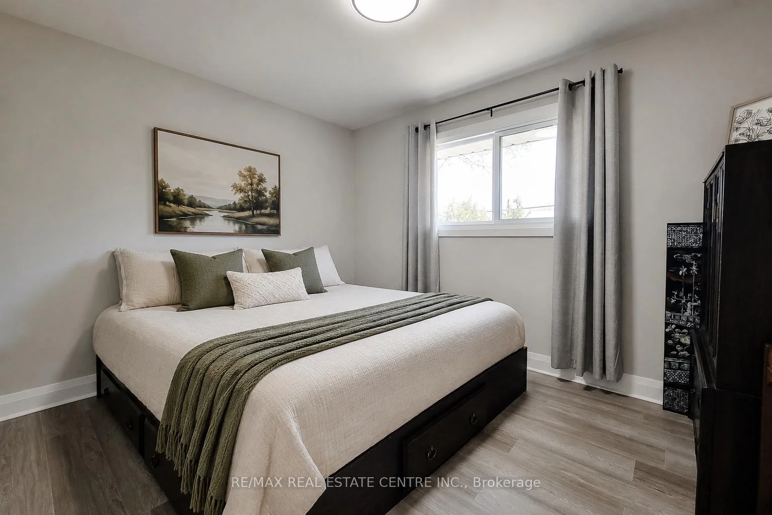 Photo 54 of 103 East 45th Street, Hamilton, Sunninghill — HOMEH