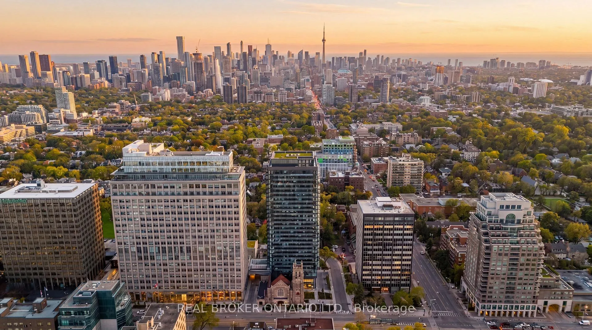 Photo 31 of Unit 906, 99 Foxbar Road, Toronto, Yonge-St. Clair — HOMEH