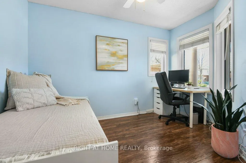 Photo 18 of 223 Longshire Circle, Ottawa, Barrhaven - Longfields — HOMEH
