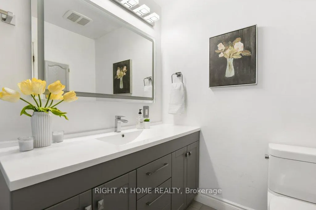 Photo 25 of 223 Longshire Circle, Ottawa, Barrhaven - Longfields — HOMEH