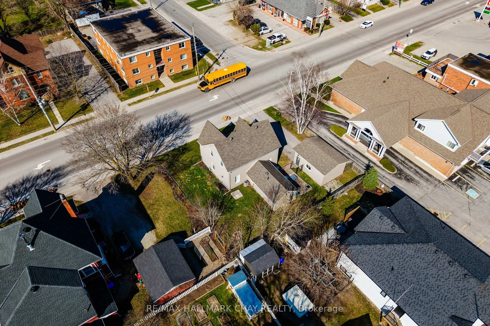 Photo 50 of 19 Yonge Street S, Springwater, Elmvale — HOMEH
