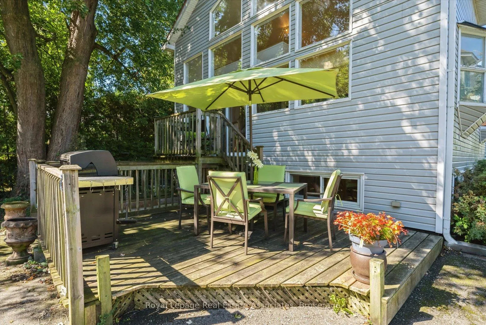 Photo 32 of 708 Montbeck Crescent, Mississauga, Lakeview — HOMEH