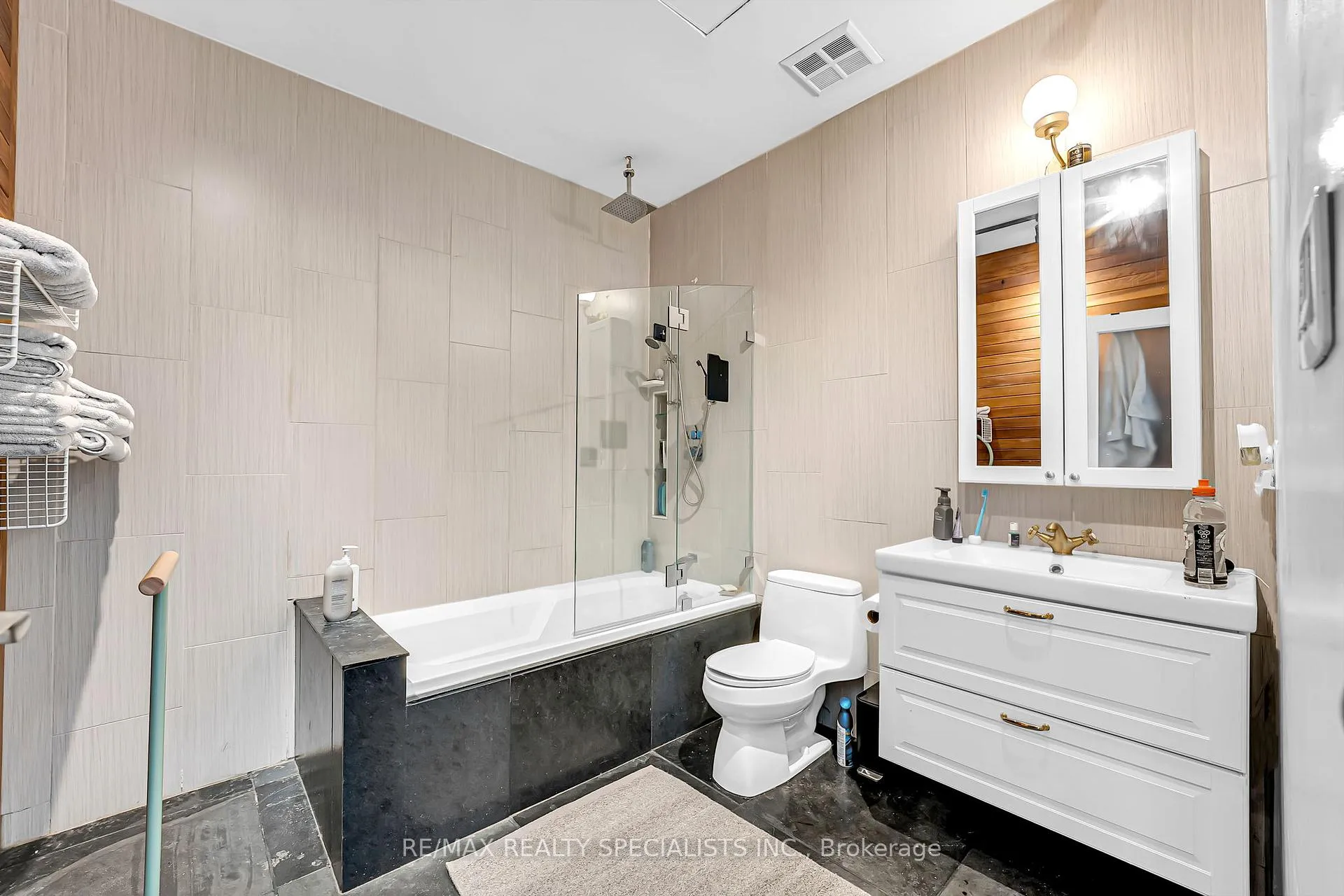 Photo 23 of Unit 520, 68 Broadview Avenue, Toronto, South Riverdale — HOMEH