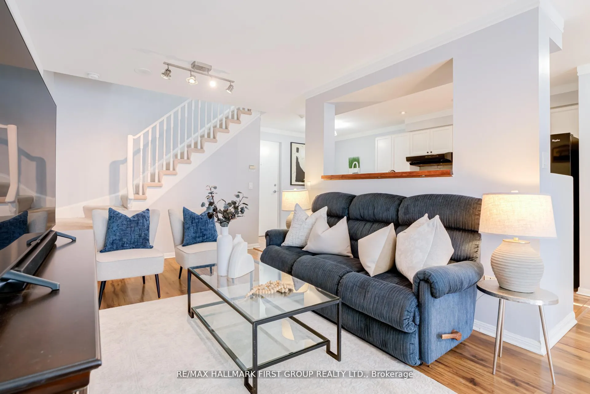Photo 5 of Unit 507, 1400 The Esplanade N, Pickering, Town Centre — HOMEH