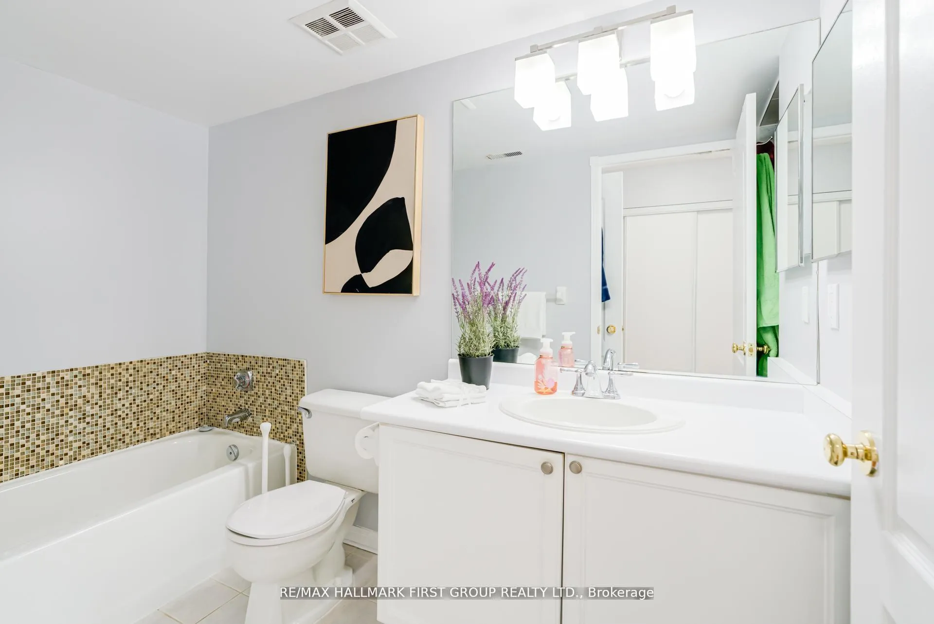 Photo 14 of Unit 507, 1400 The Esplanade N, Pickering, Town Centre — HOMEH