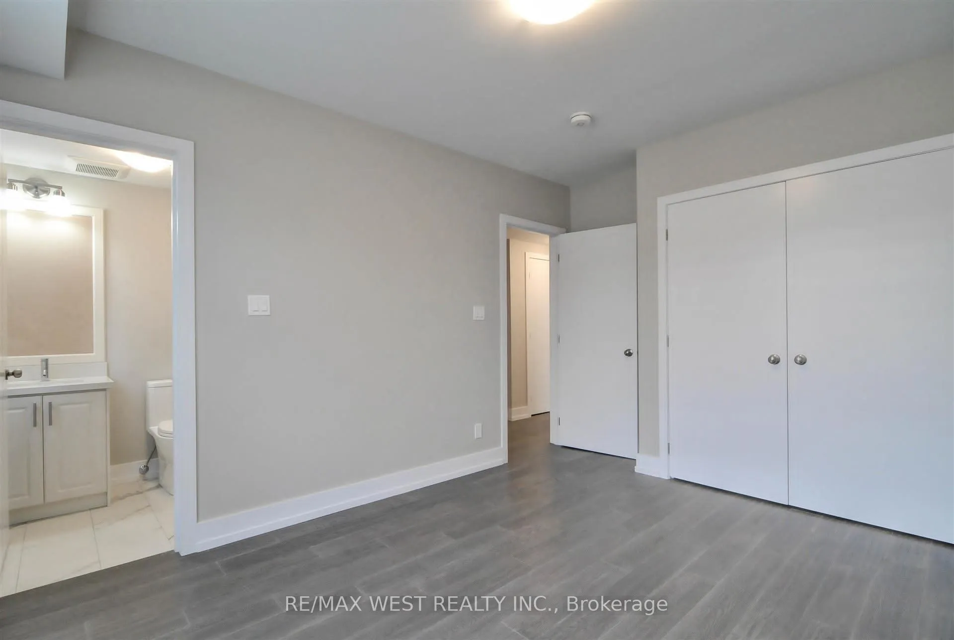 Photo 6 of 112 Algoma Street, Etobicoke, Mimico — HOMEH
