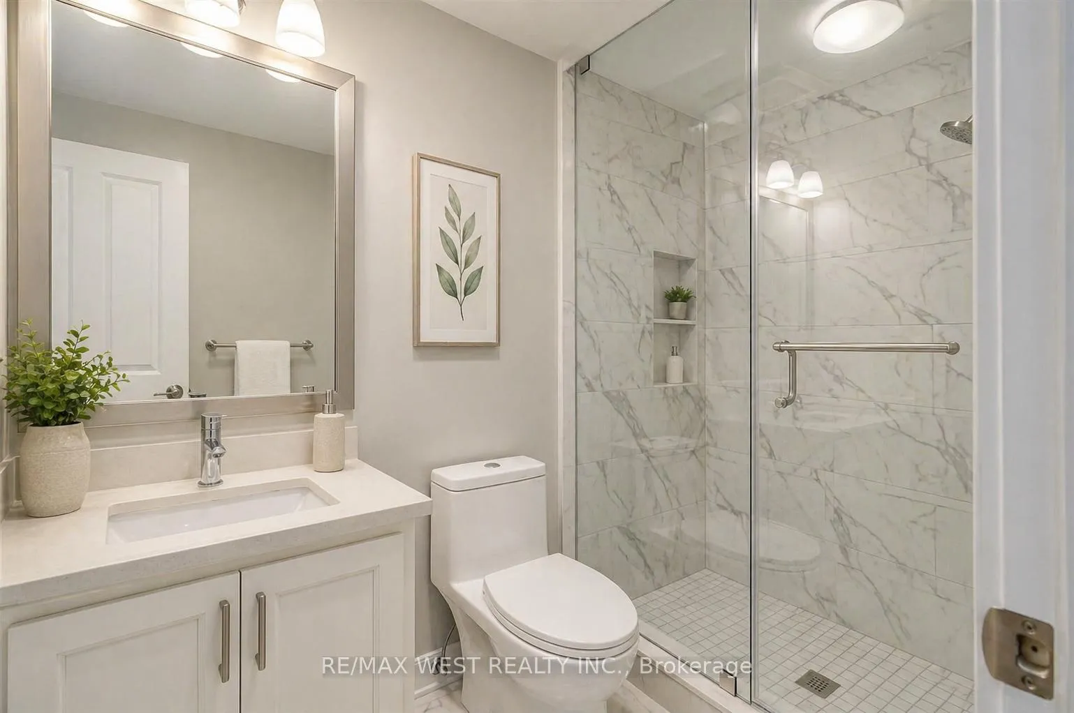 Photo 8 of 112 Algoma Street, Etobicoke, Mimico — HOMEH