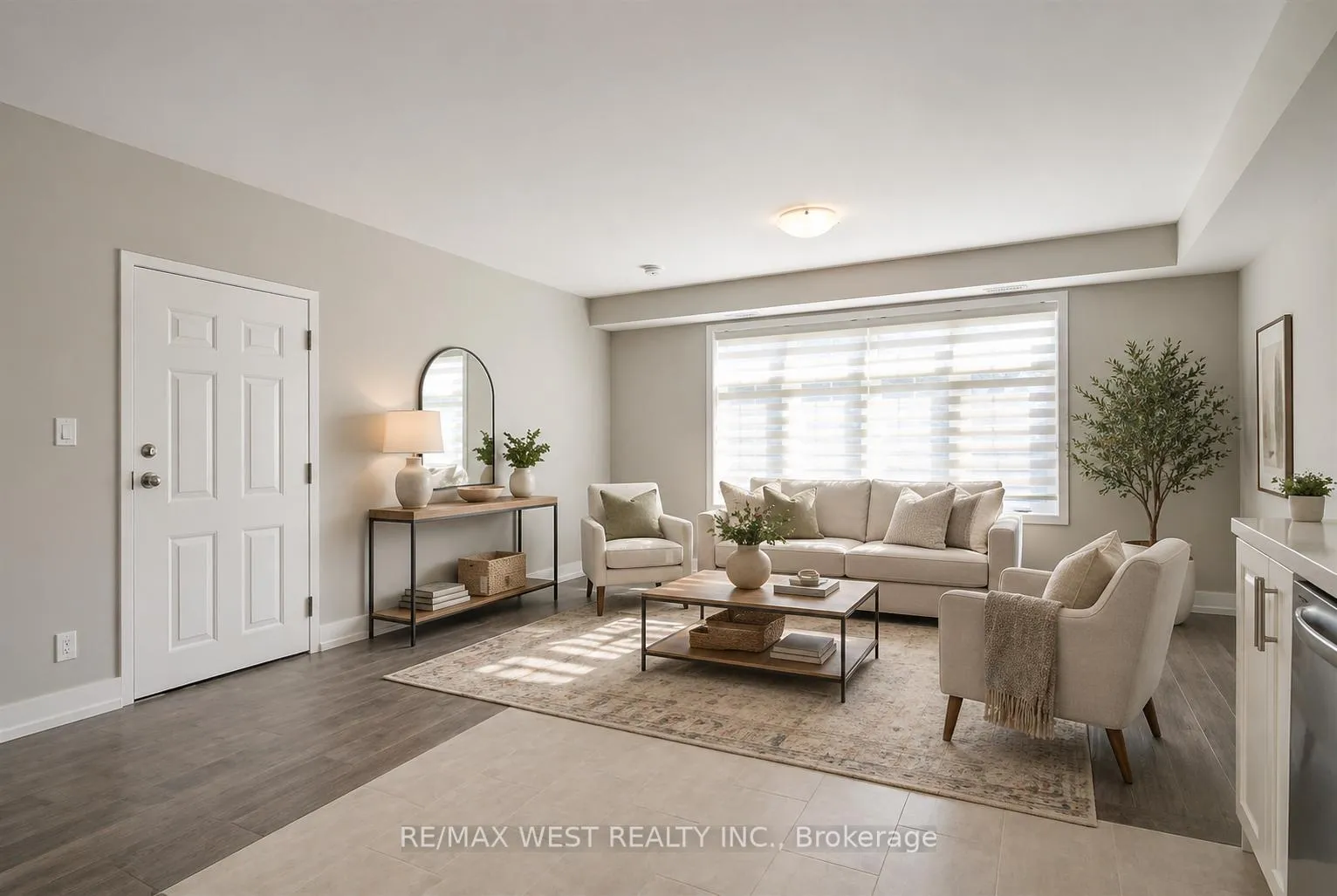 Photo 10 of 112 Algoma Street, Etobicoke, Mimico — HOMEH