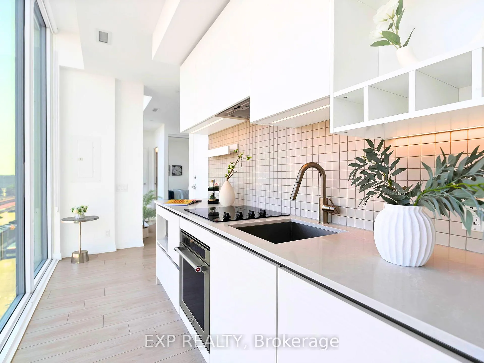 Photo 11 of Unit Unit 811, 950 Portage Parkway, Vaughan, Vaughan Corporate Centre — HOMEH