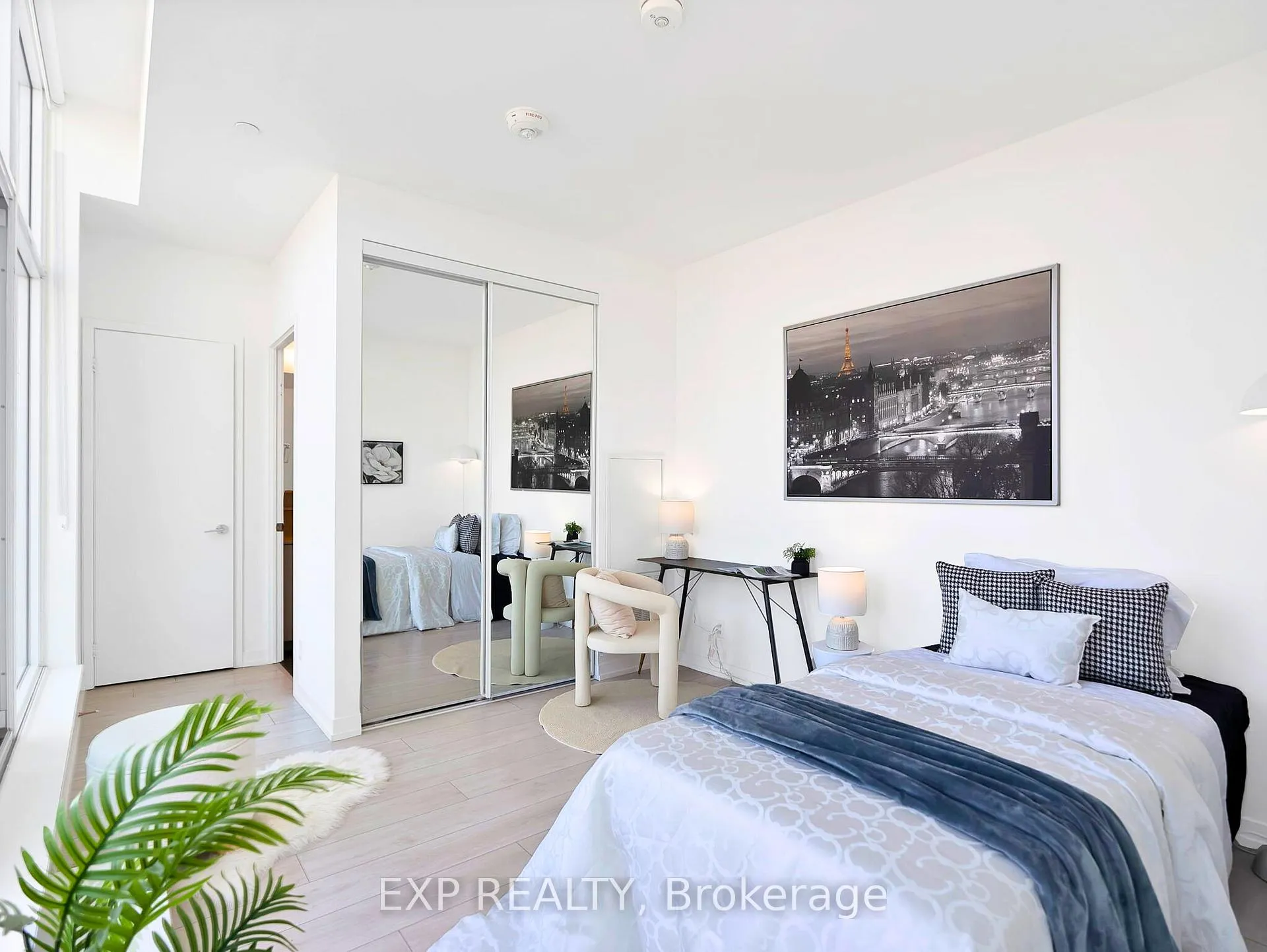 Photo 13 of Unit Unit 811, 950 Portage Parkway, Vaughan, Vaughan Corporate Centre — HOMEH