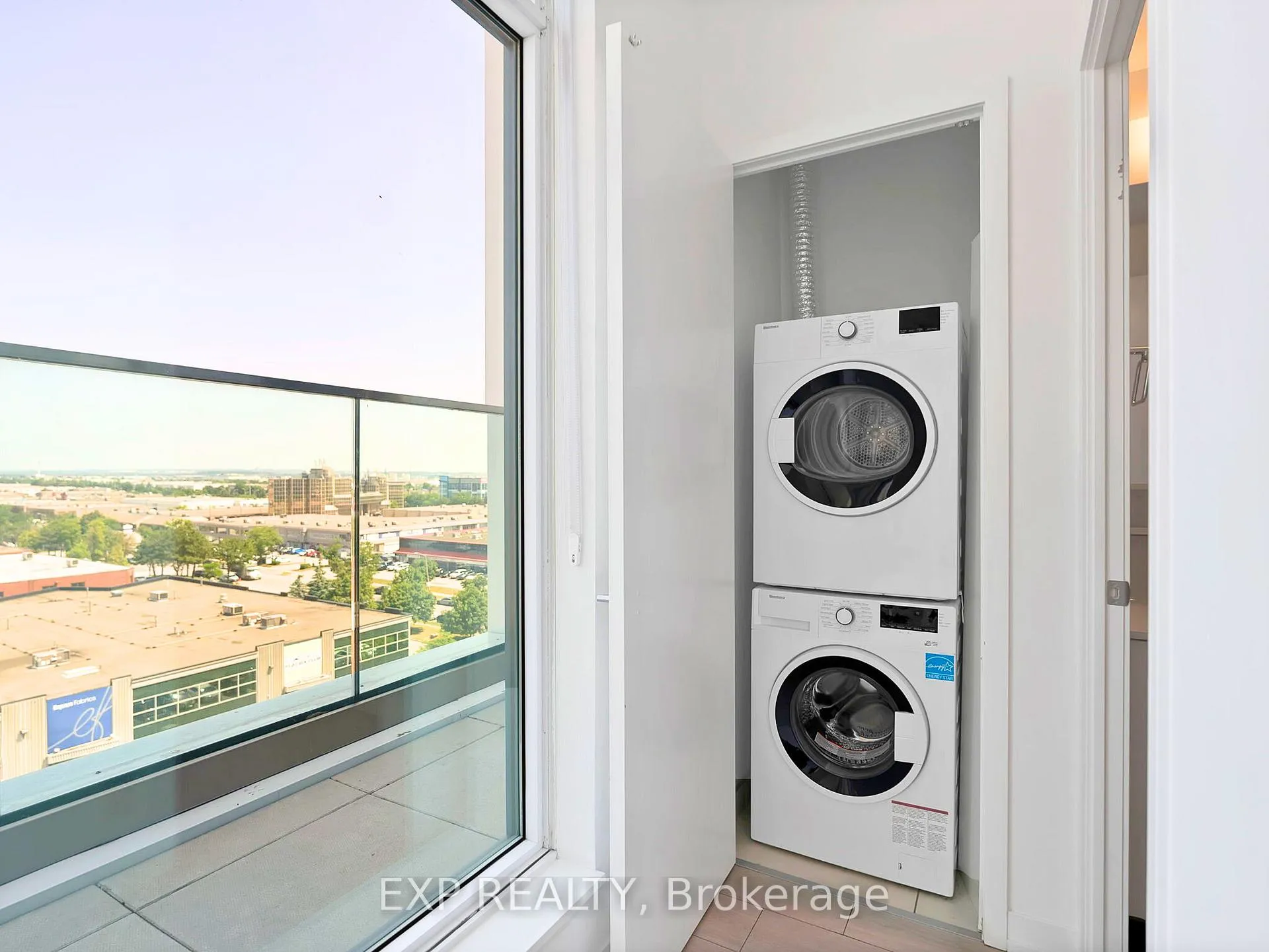 Photo 19 of Unit Unit 811, 950 Portage Parkway, Vaughan, Vaughan Corporate Centre — HOMEH